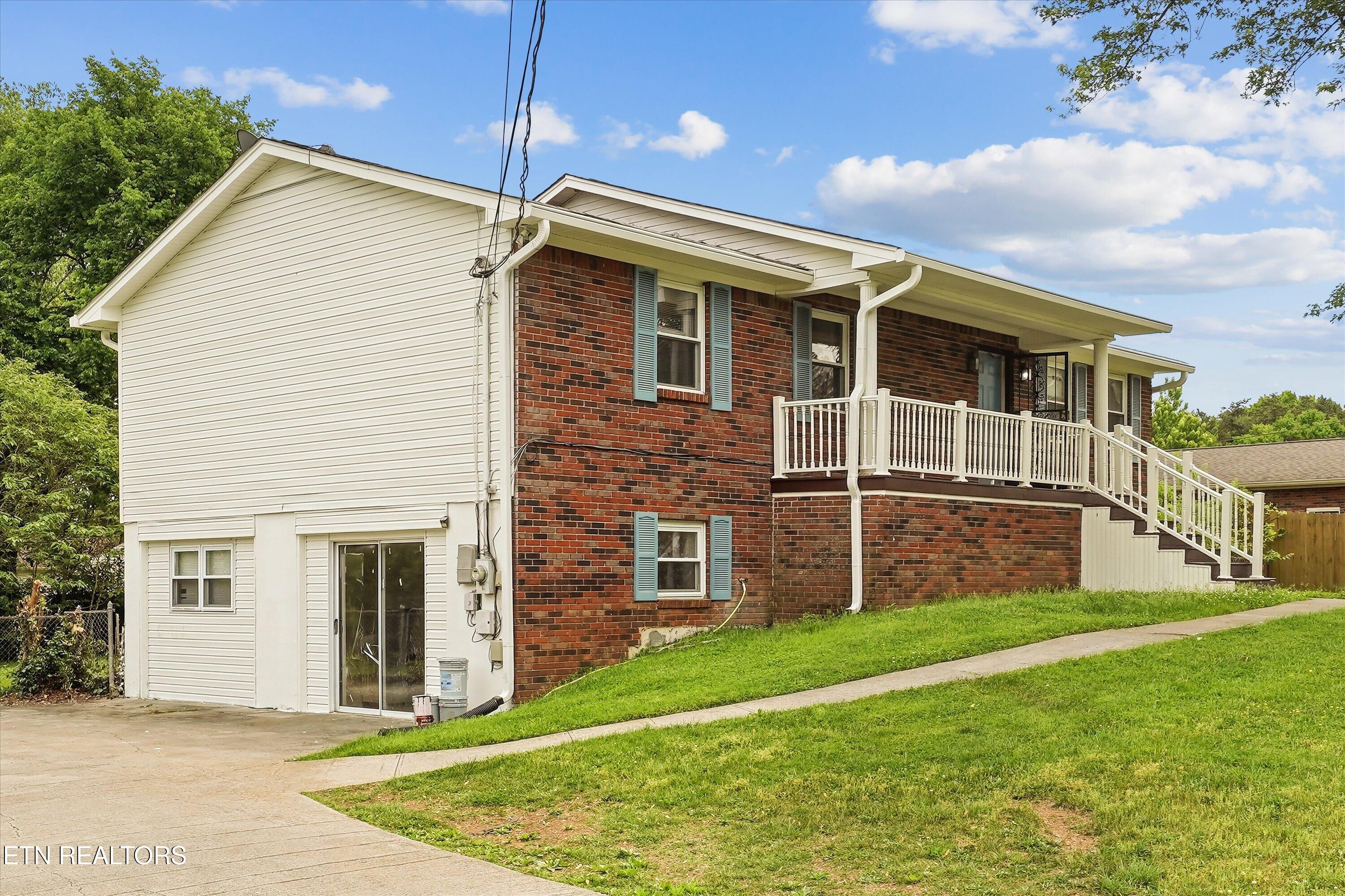 2108 NW Ho Co Ta Ke Lane Knoxville TN 37912