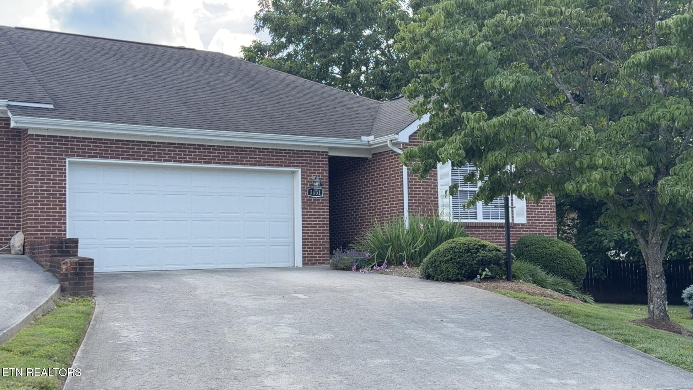 3461 Maple Grove Way Knoxville TN 37921
