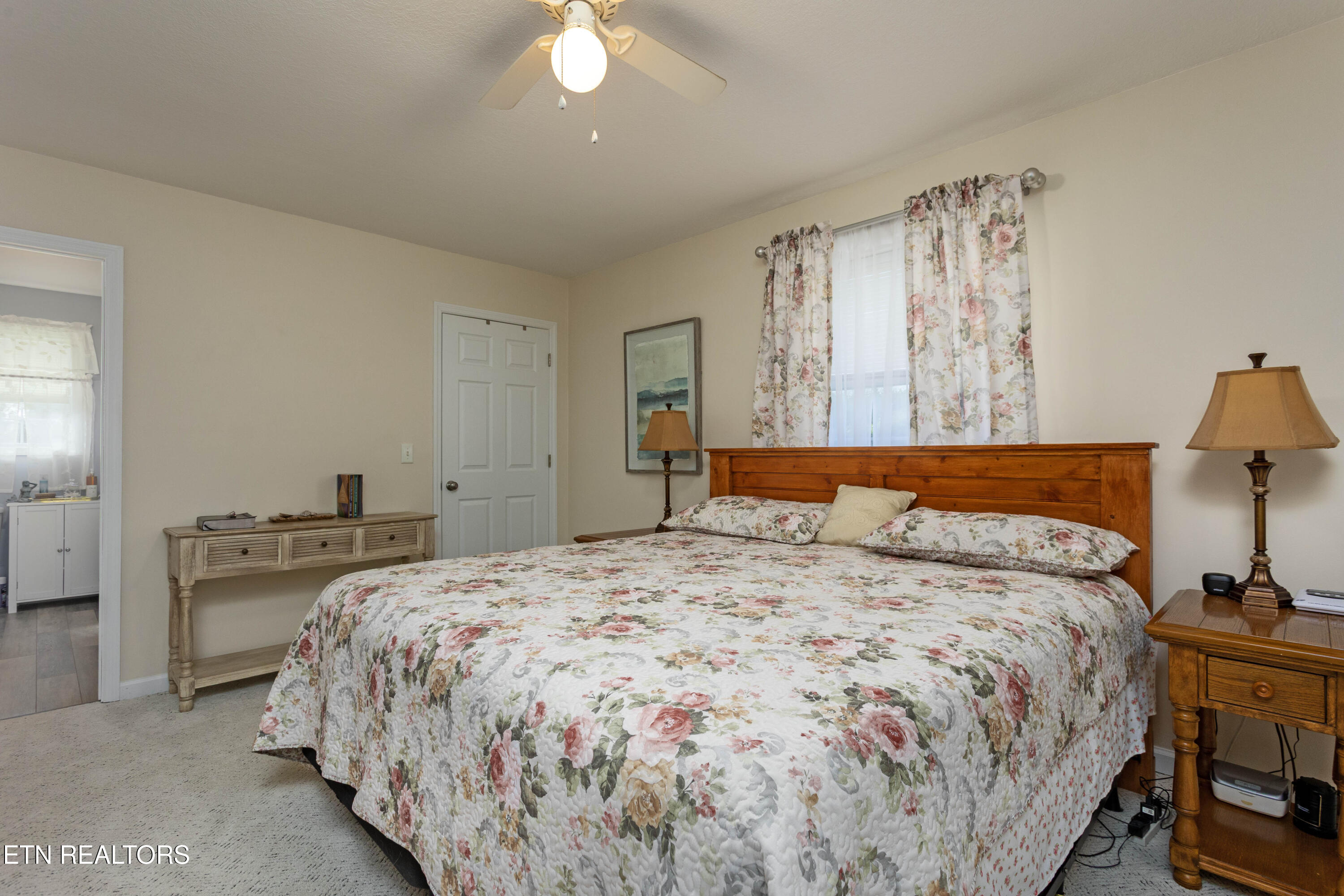 8664 Old Dixie Highway Spring City TN 37381