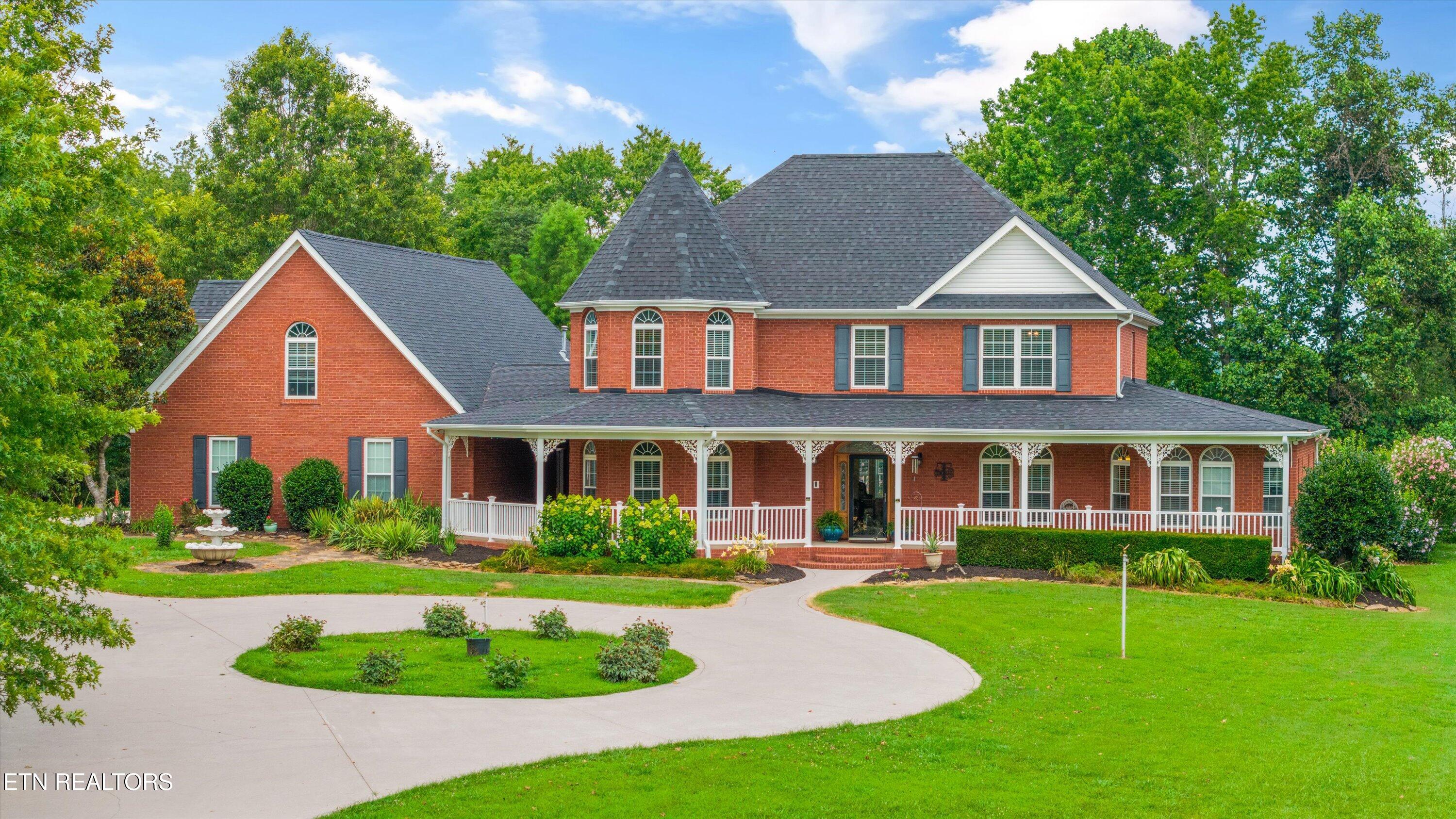132 David Road Clinton TN 37716