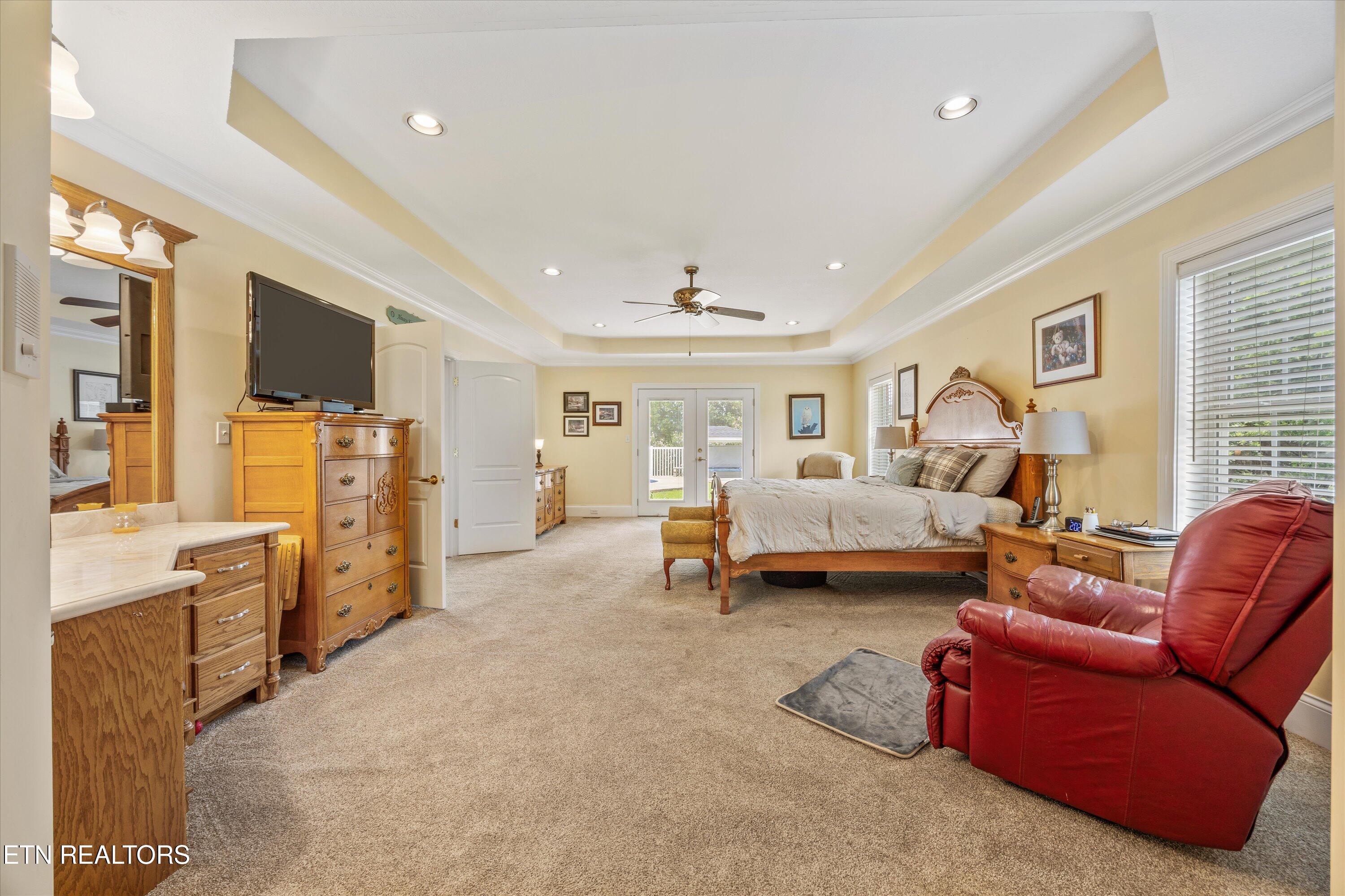 132 David Road Clinton TN 37716
