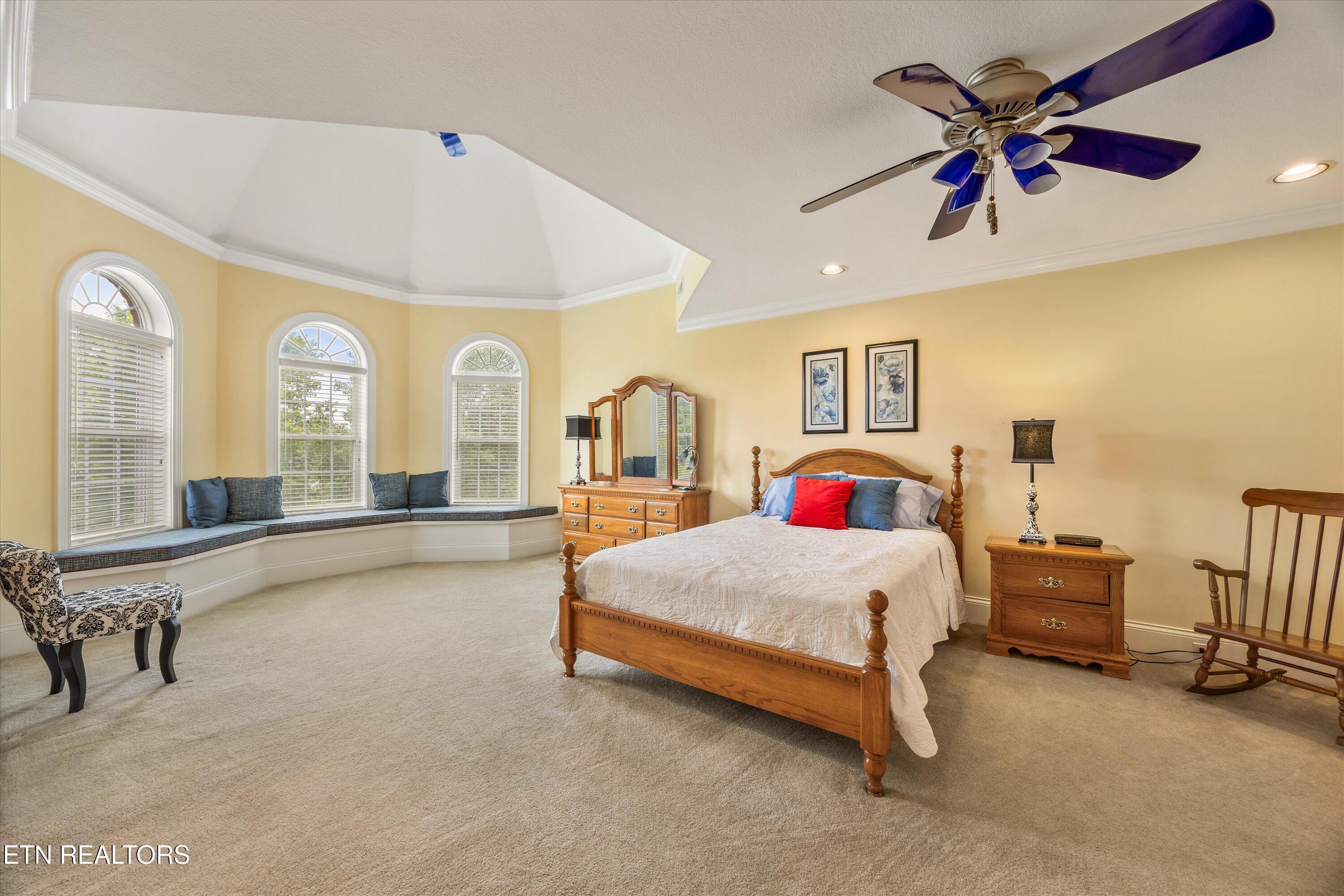 132 David Road Clinton TN 37716