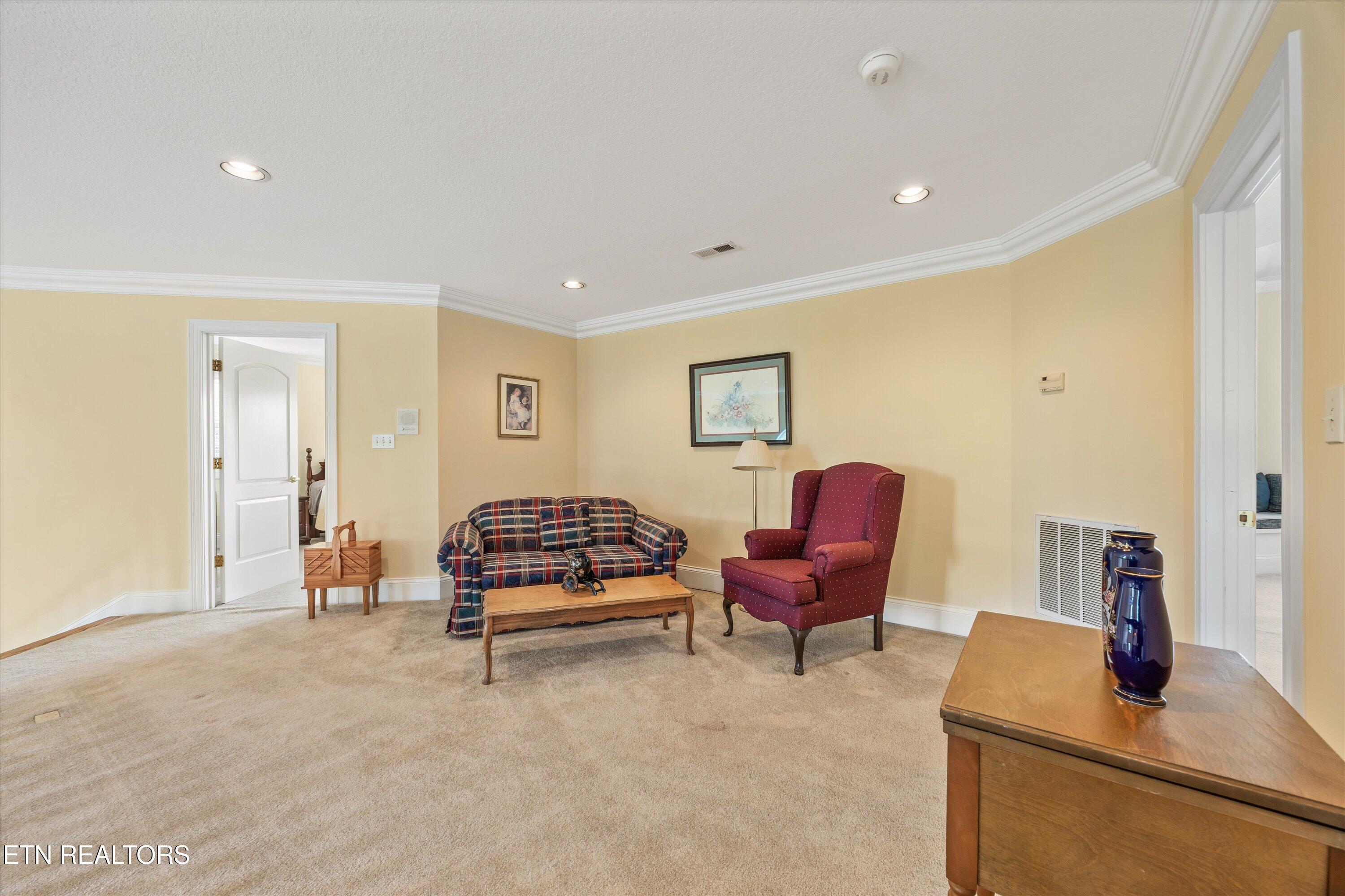 132 David Road Clinton TN 37716