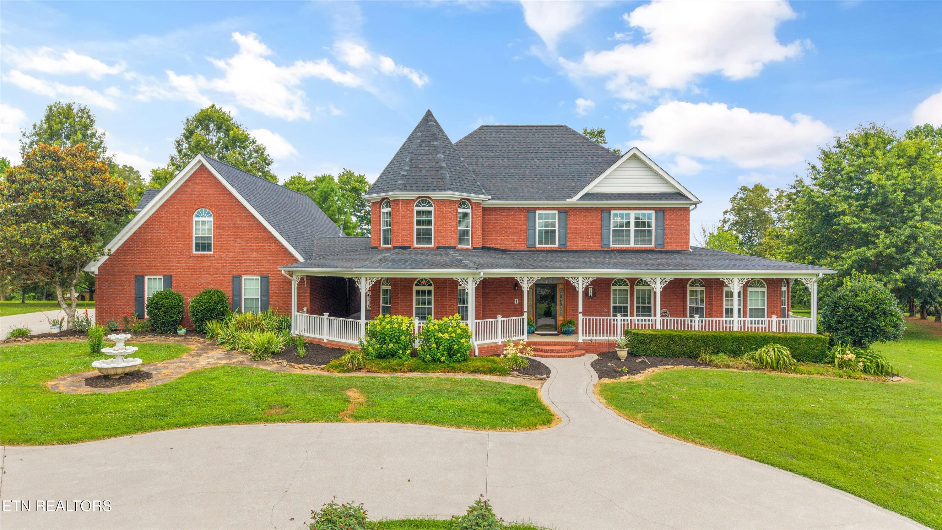 132 David Road Clinton TN 37716