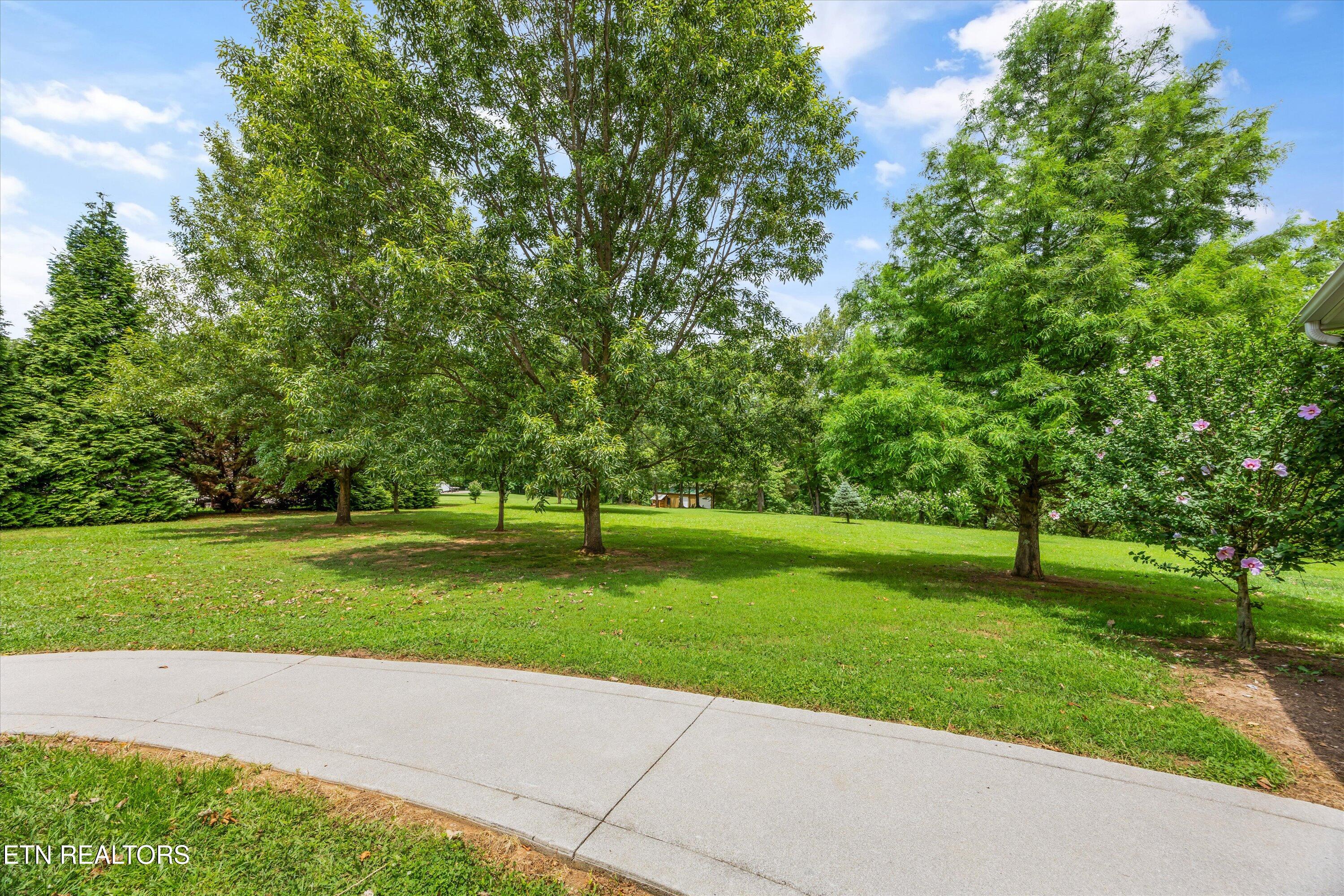 132 David Road Clinton TN 37716