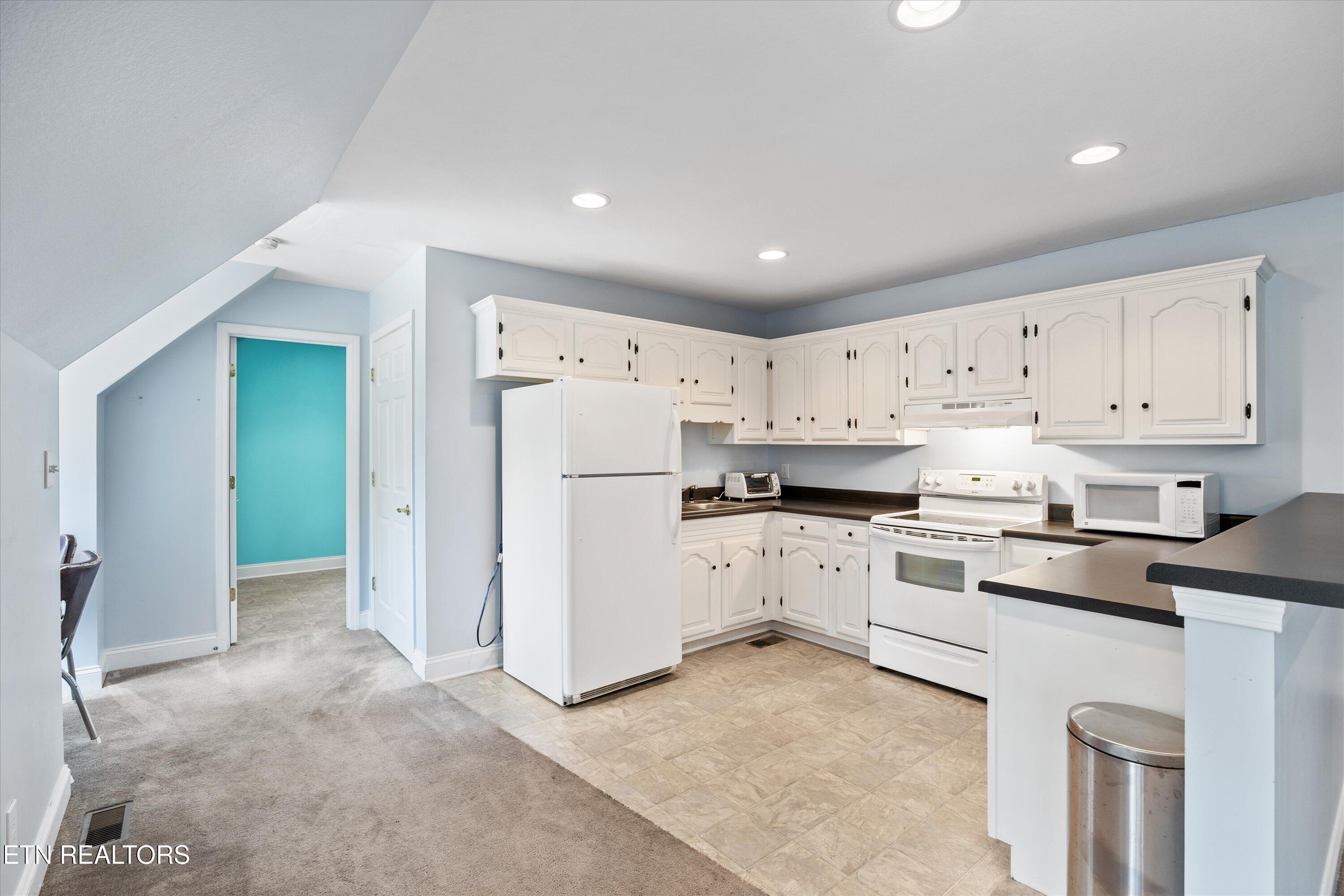 132 David Road Clinton TN 37716