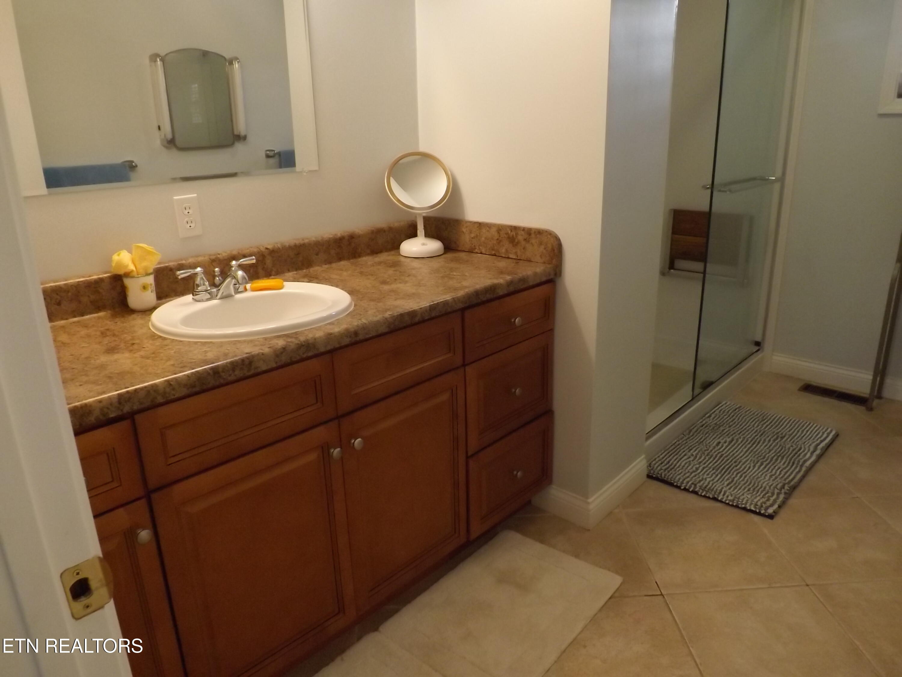 829 Bristol Road Harrogate TN 37752