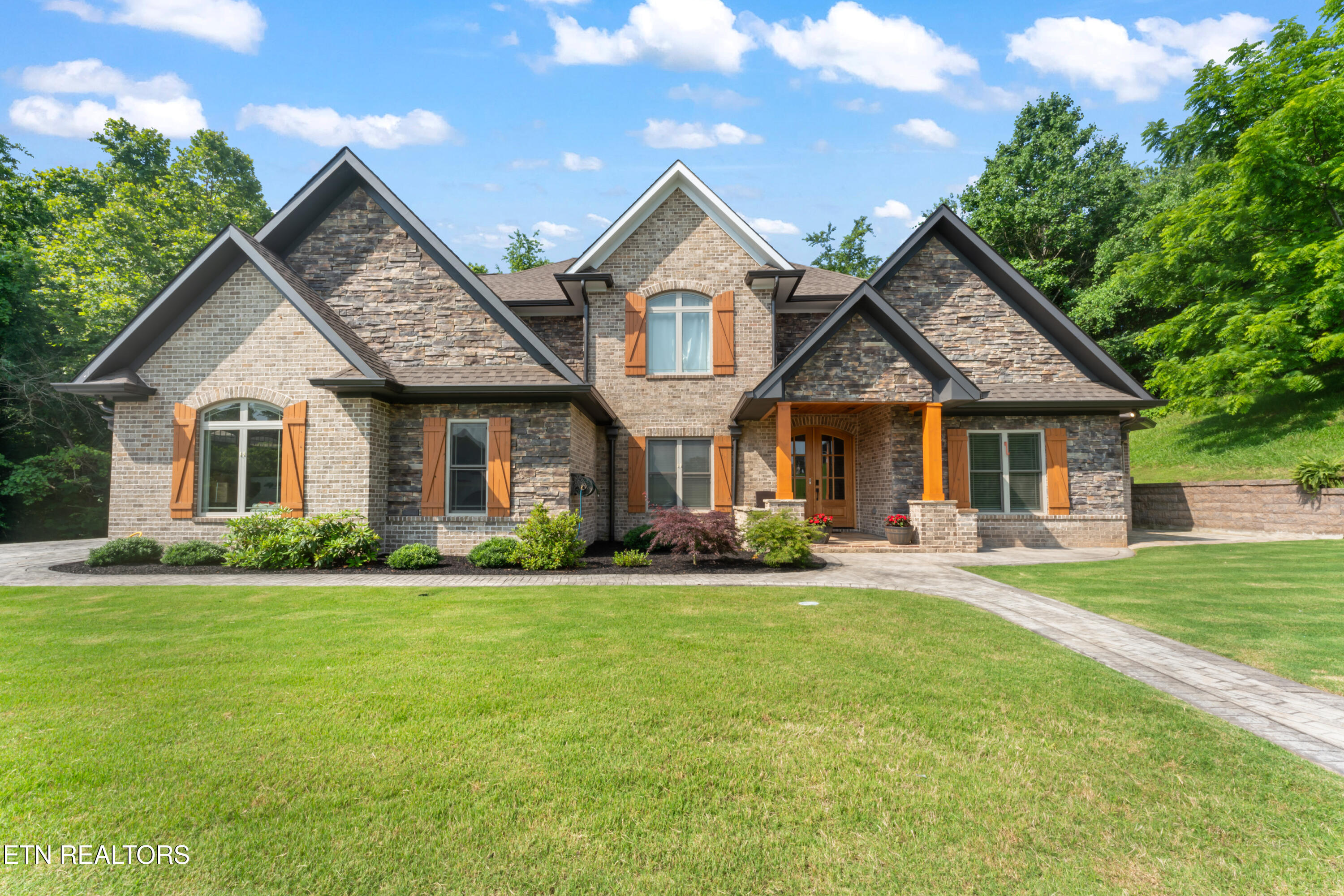 641 Cape Cod Light Loudon TN 37774