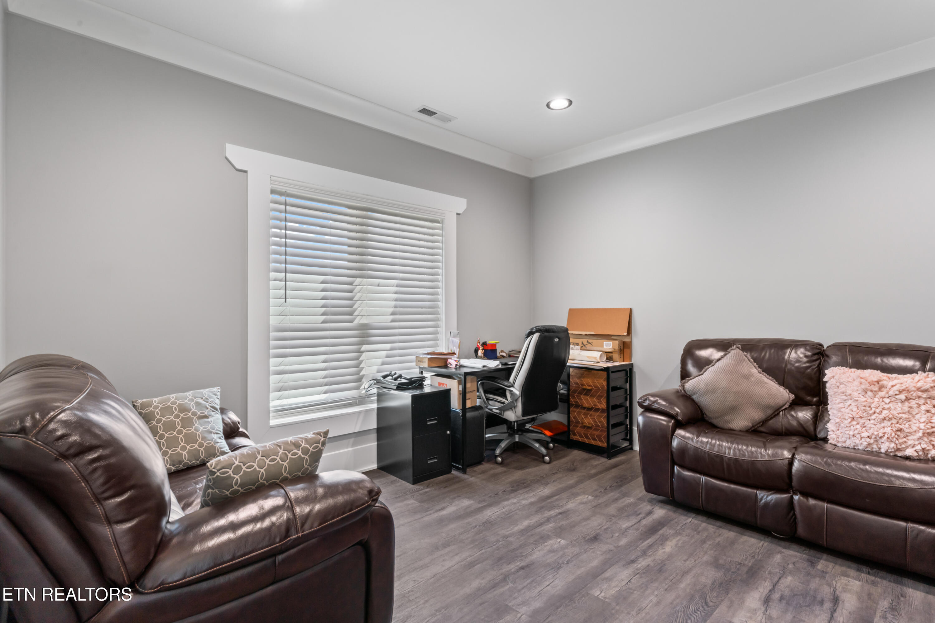 641 Cape Cod Light Loudon TN 37774