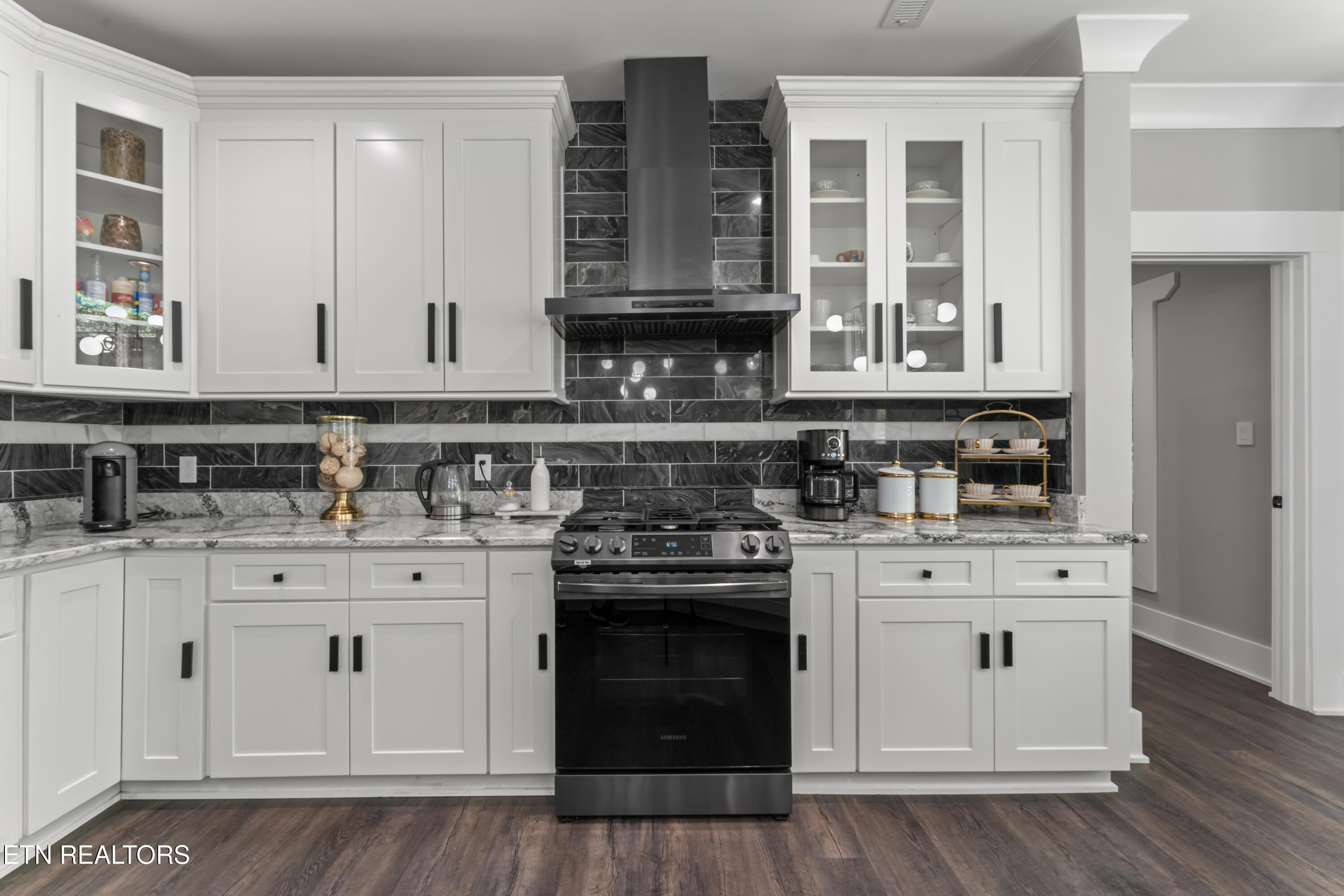 641 Cape Cod Light Loudon TN 37774