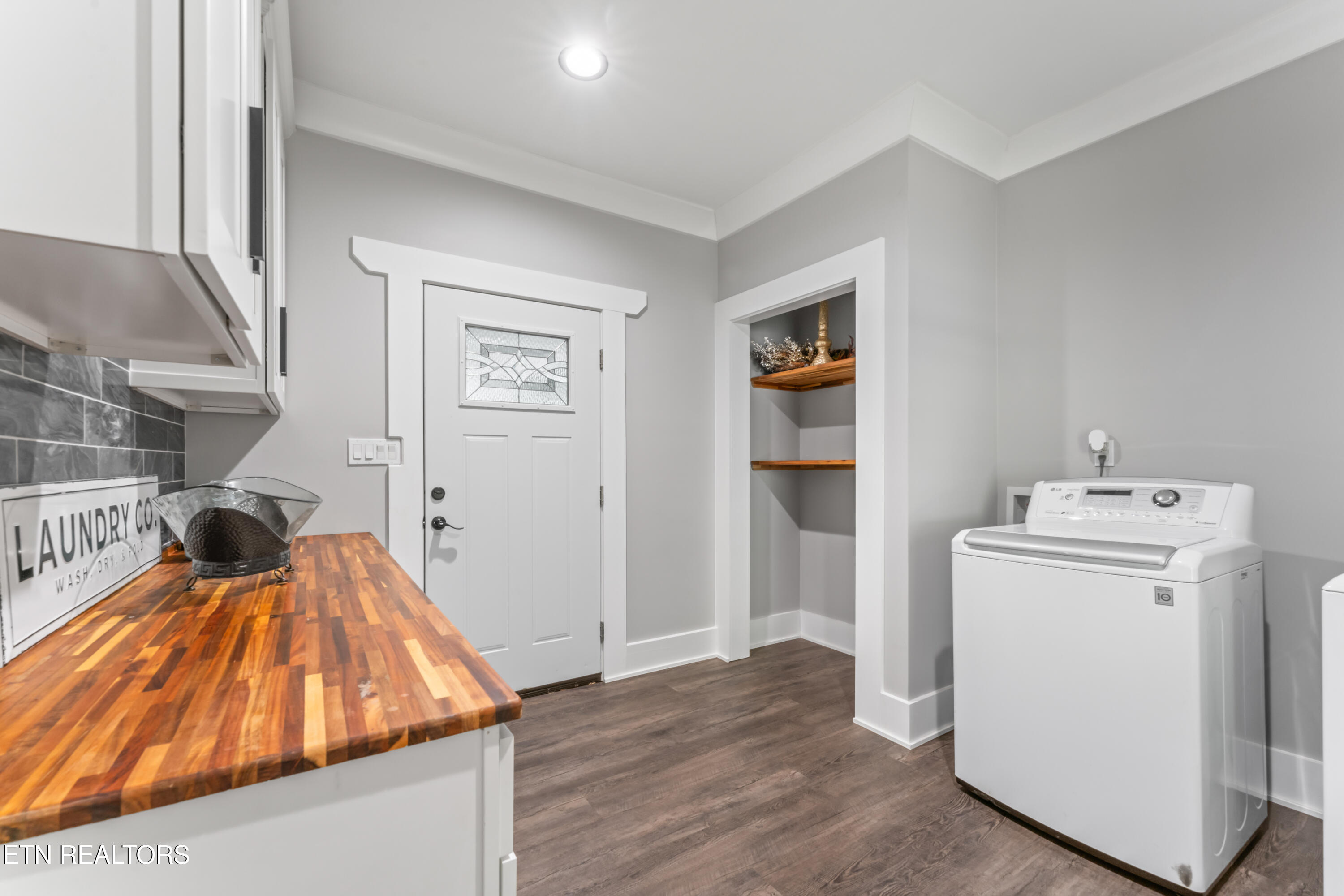 641 Cape Cod Light Loudon TN 37774
