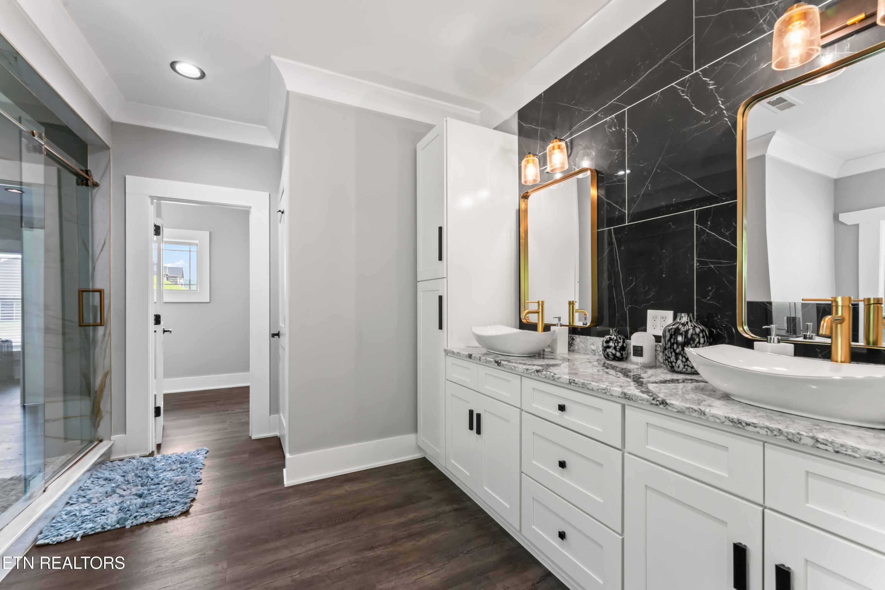 641 Cape Cod Light Loudon TN 37774