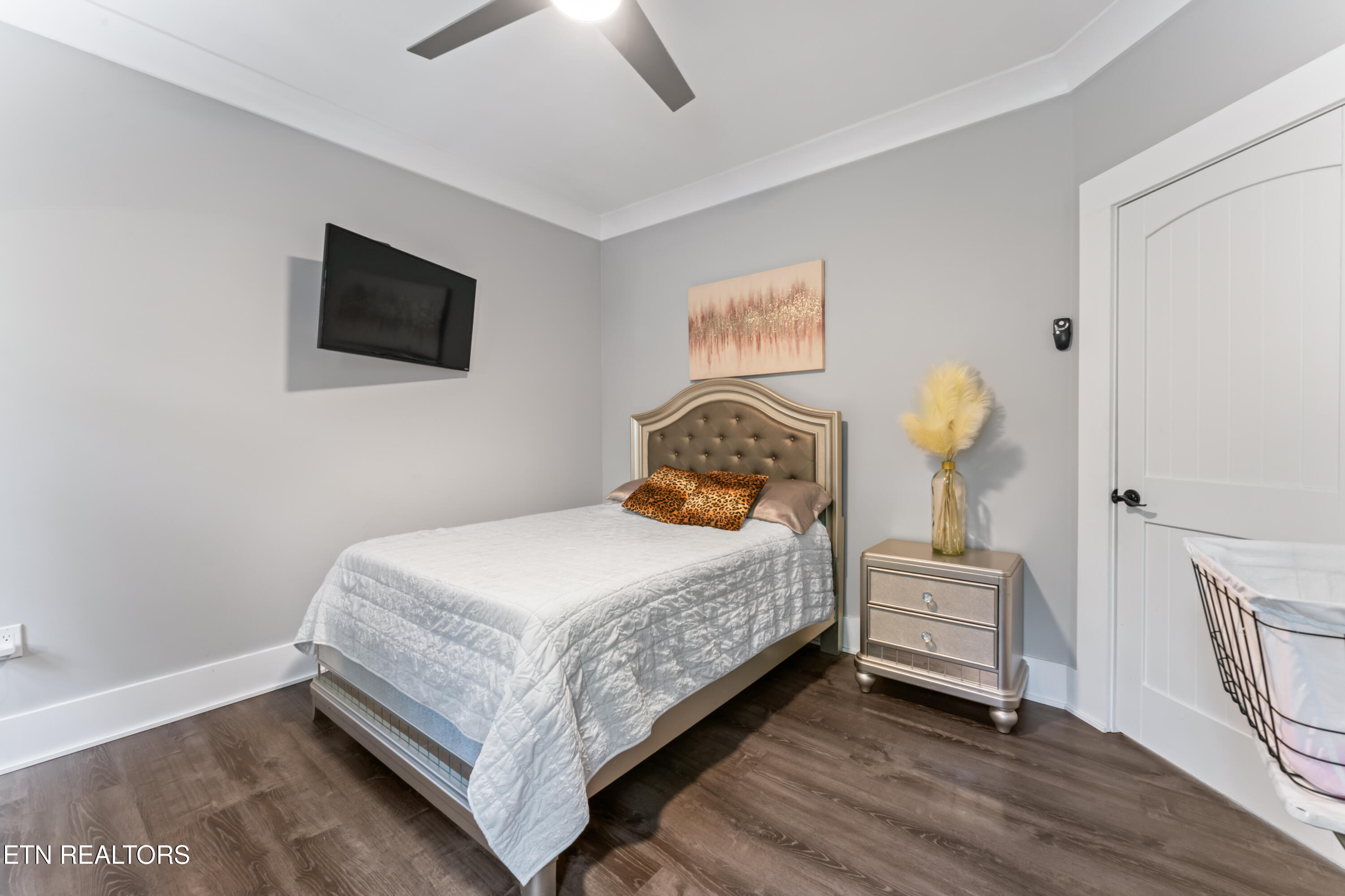 641 Cape Cod Light Loudon TN 37774