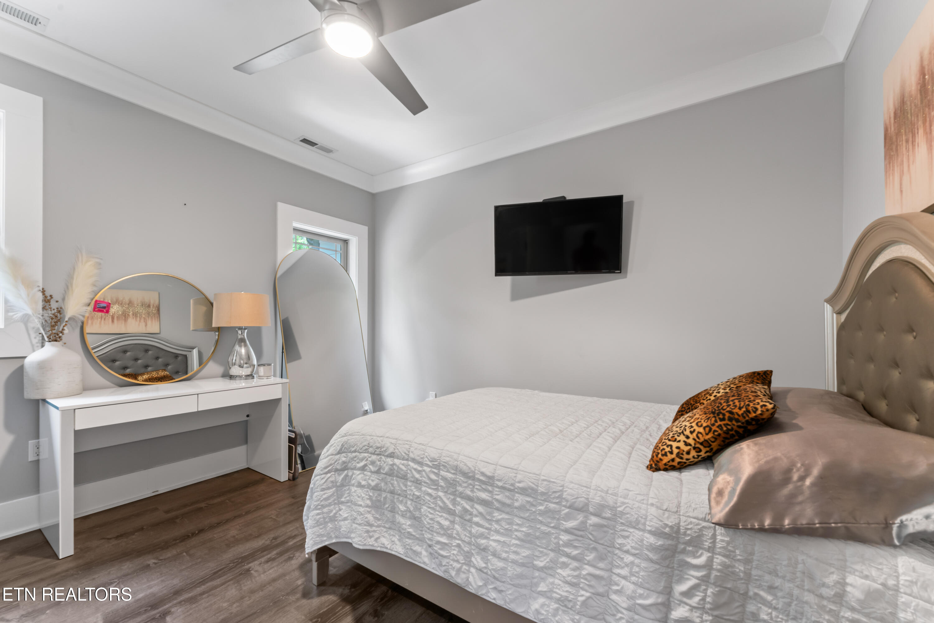 641 Cape Cod Light Loudon TN 37774