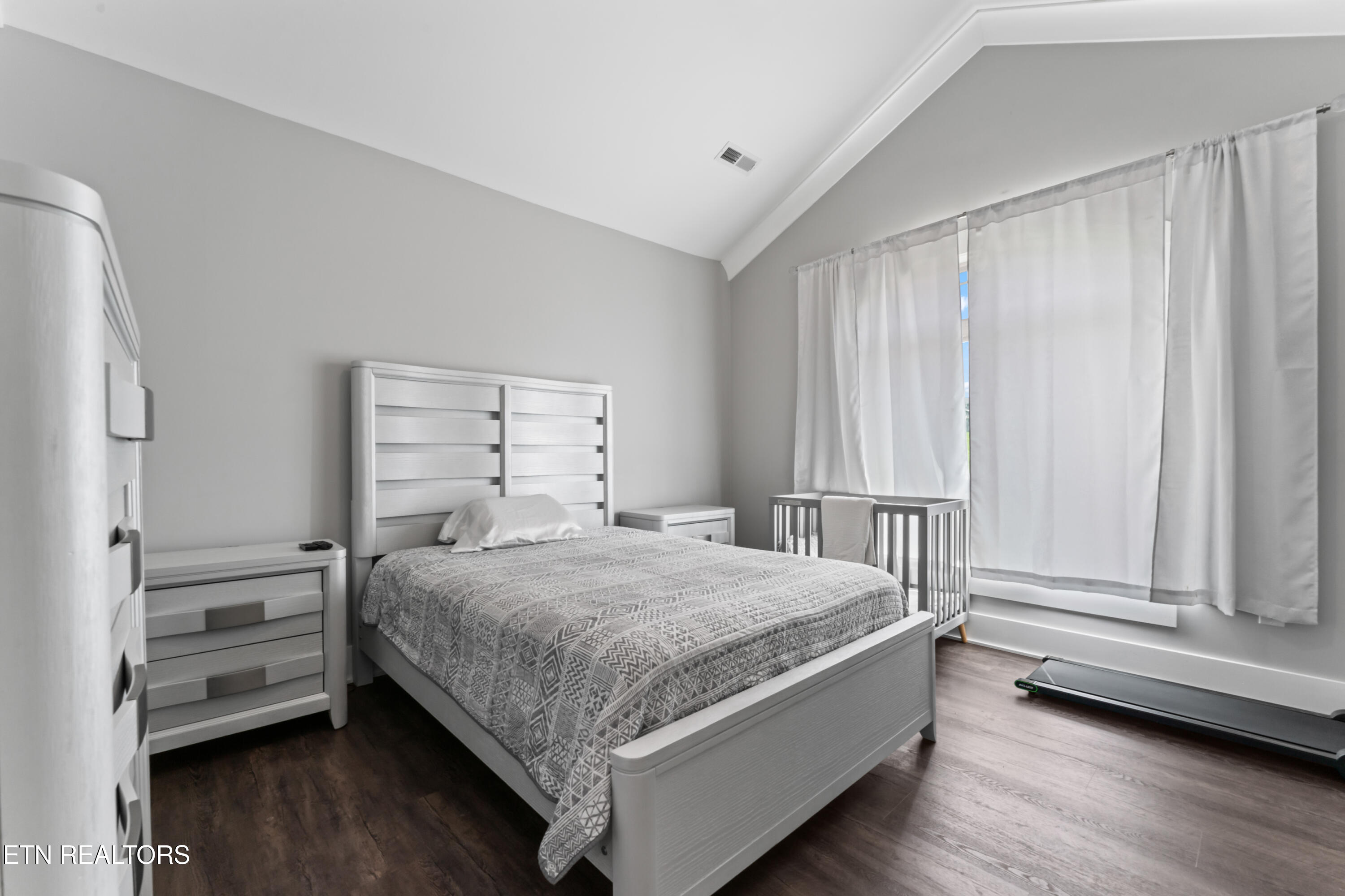 641 Cape Cod Light Loudon TN 37774