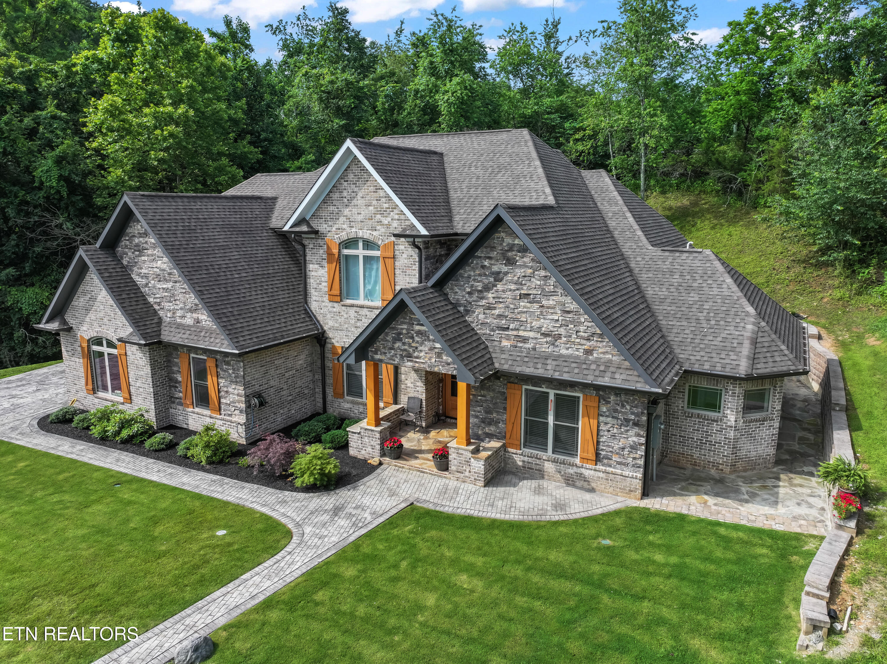 641 Cape Cod Light Loudon TN 37774