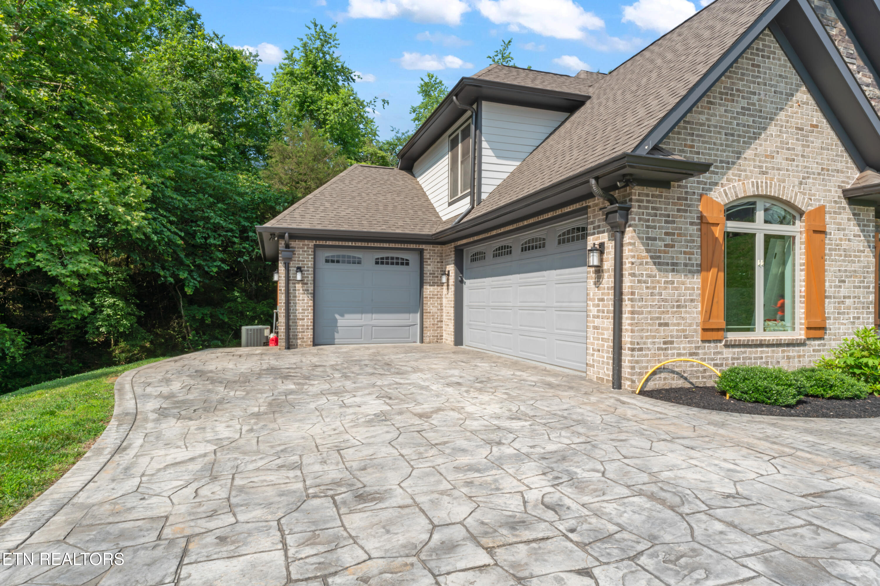 641 Cape Cod Light Loudon TN 37774
