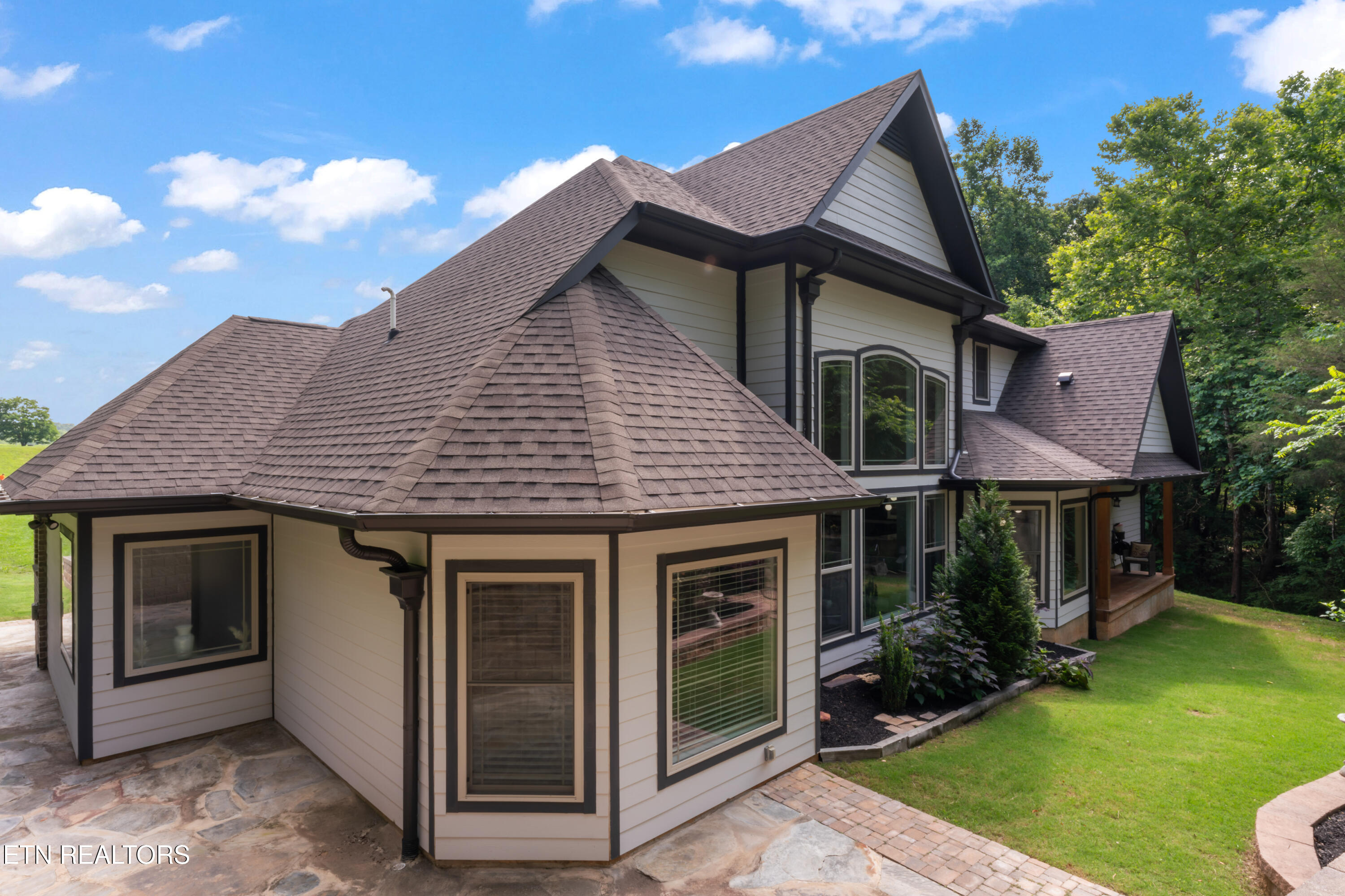 641 Cape Cod Light Loudon TN 37774