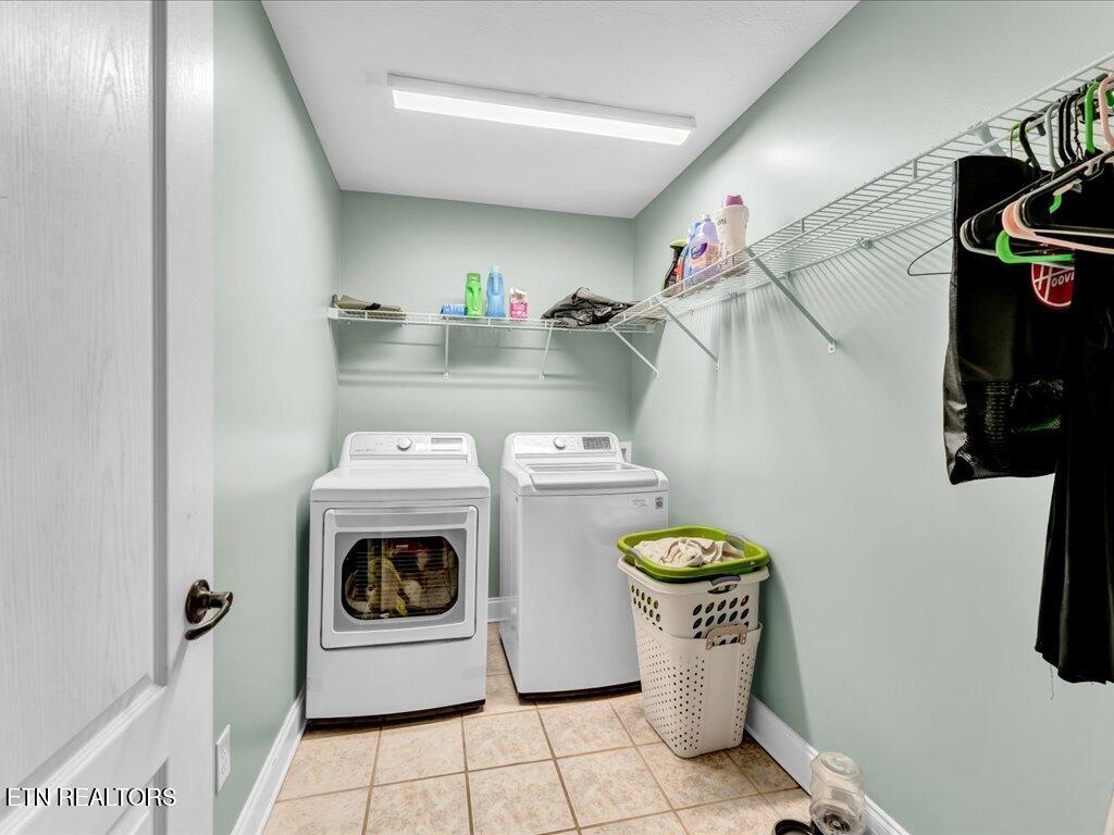 120 Oak Road Powell TN 37849