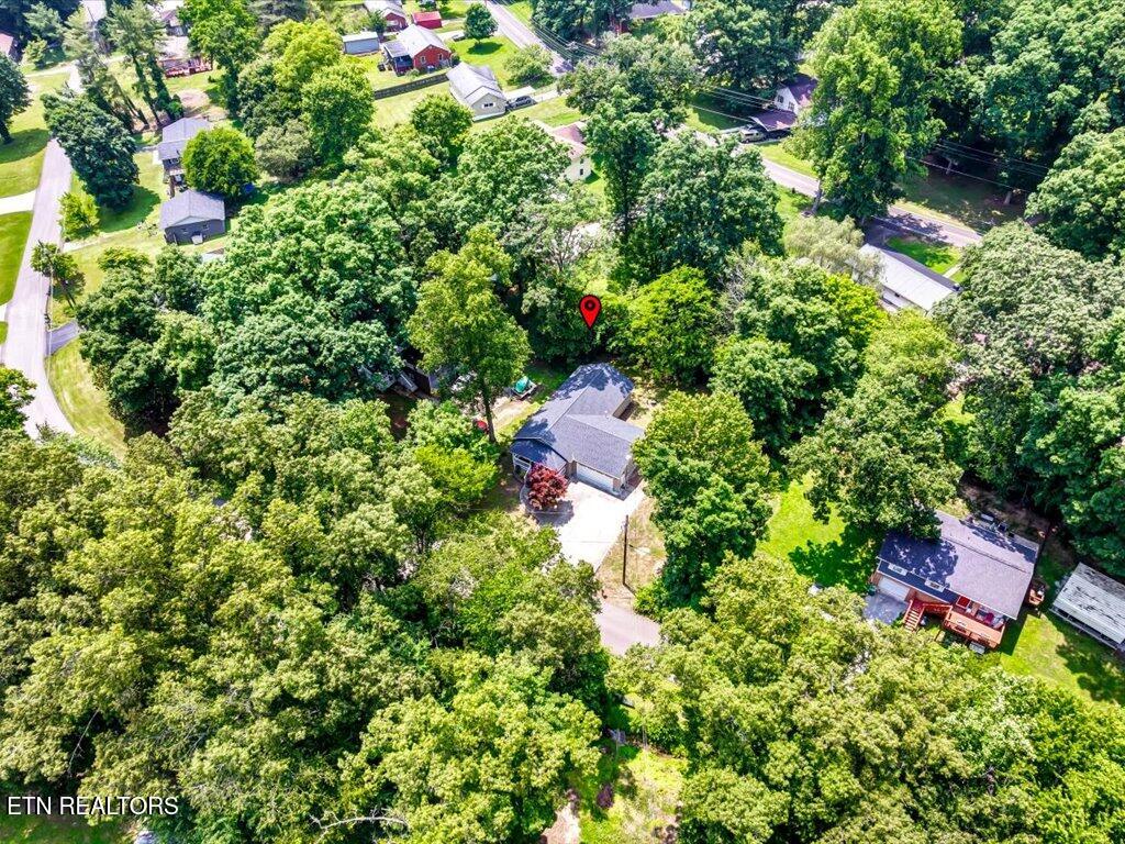 120 Oak Road Powell TN 37849