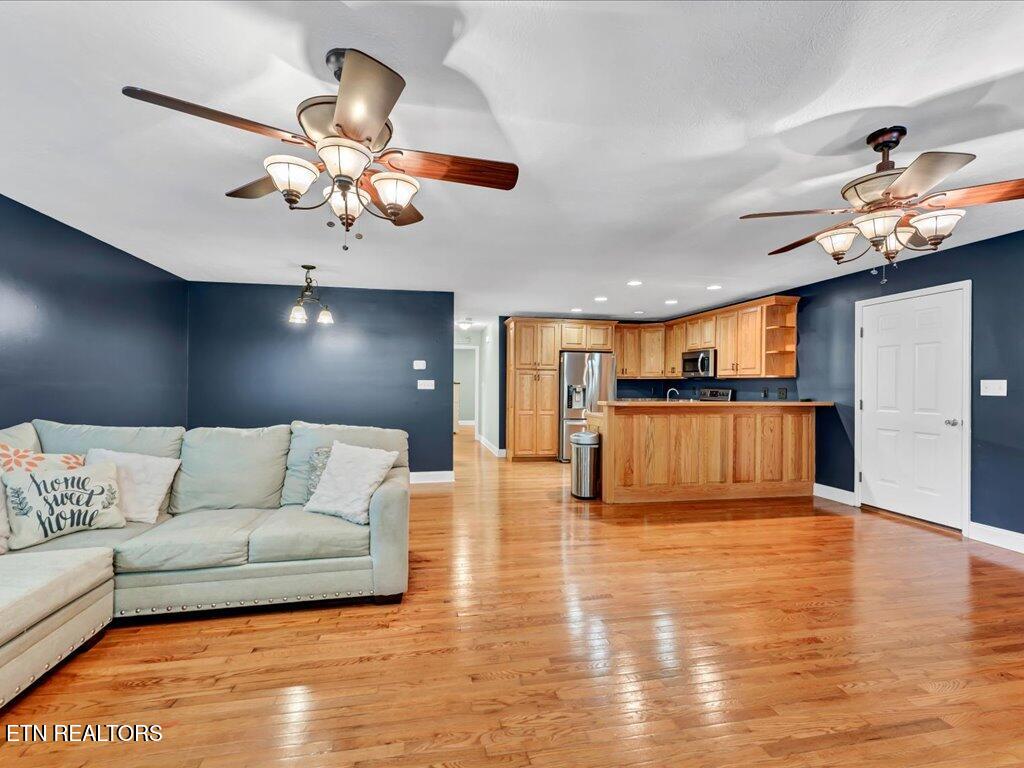 120 Oak Road Powell TN 37849
