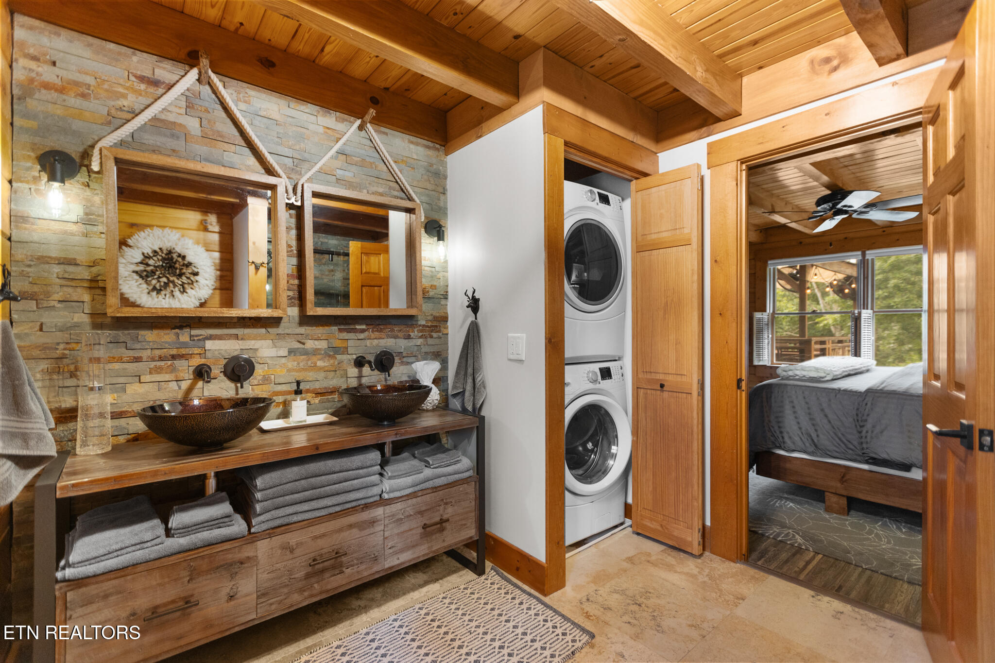 114 Chickasaw Point Ten Mile TN 37880
