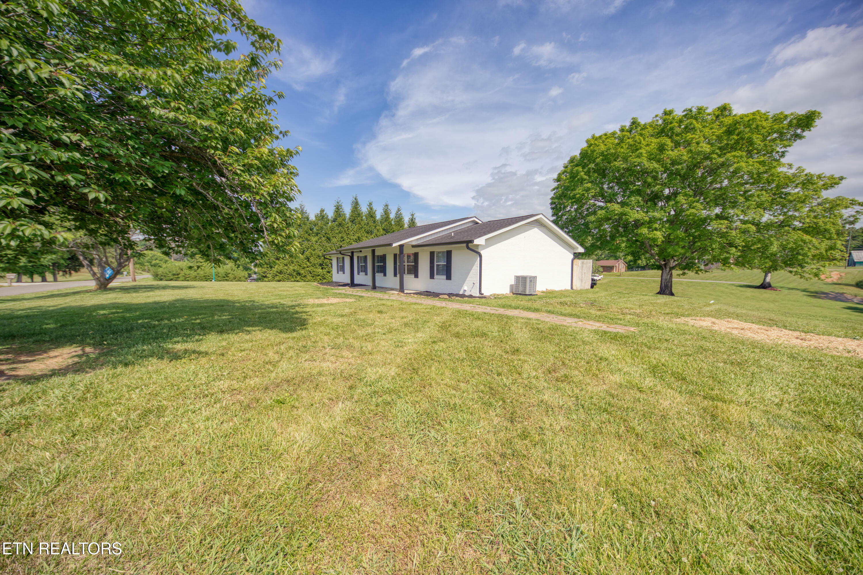 2802 Shiloh Circle Strawberry Plains TN 37871