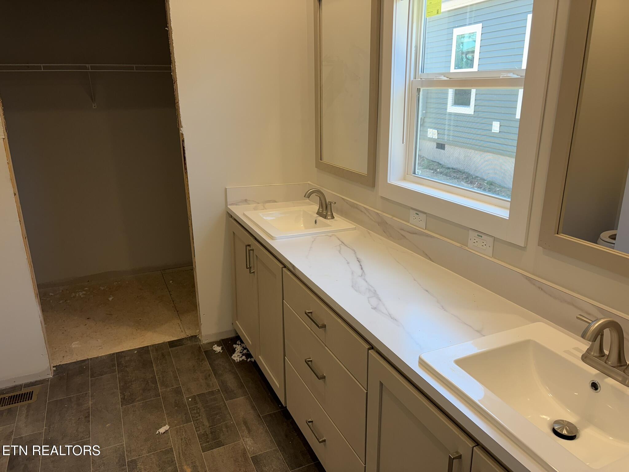 3965 Crimson Clover Lane Knoxville TN 37924