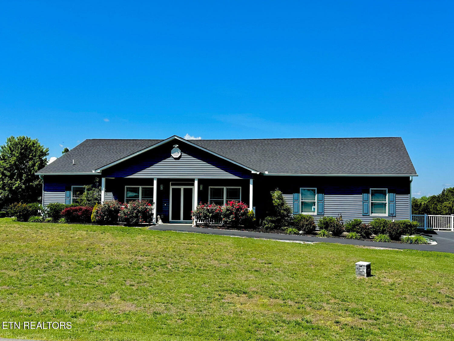 1971 Harbor Hills Dandridge TN 37725