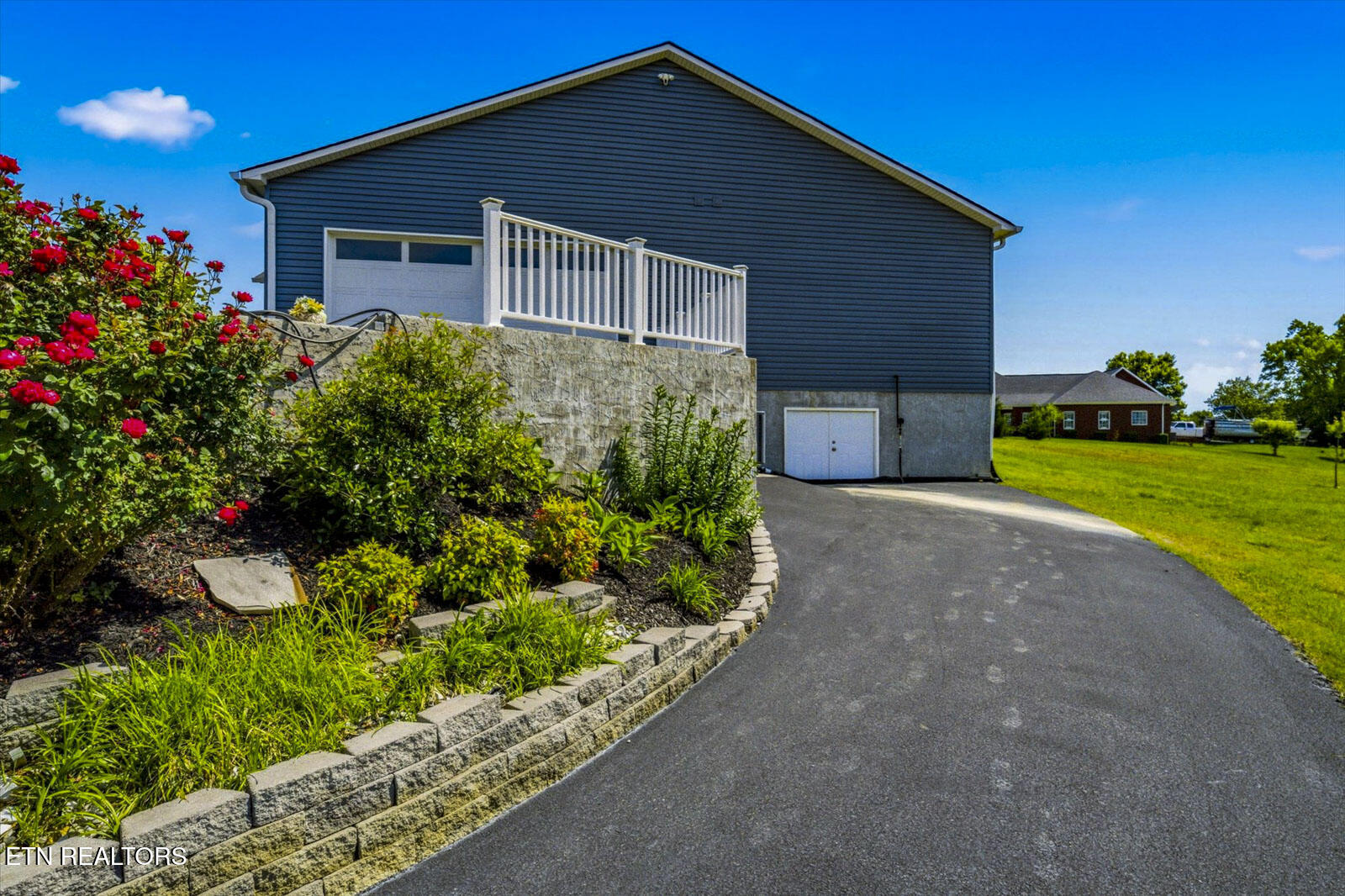1971 Harbor Hills Dandridge TN 37725