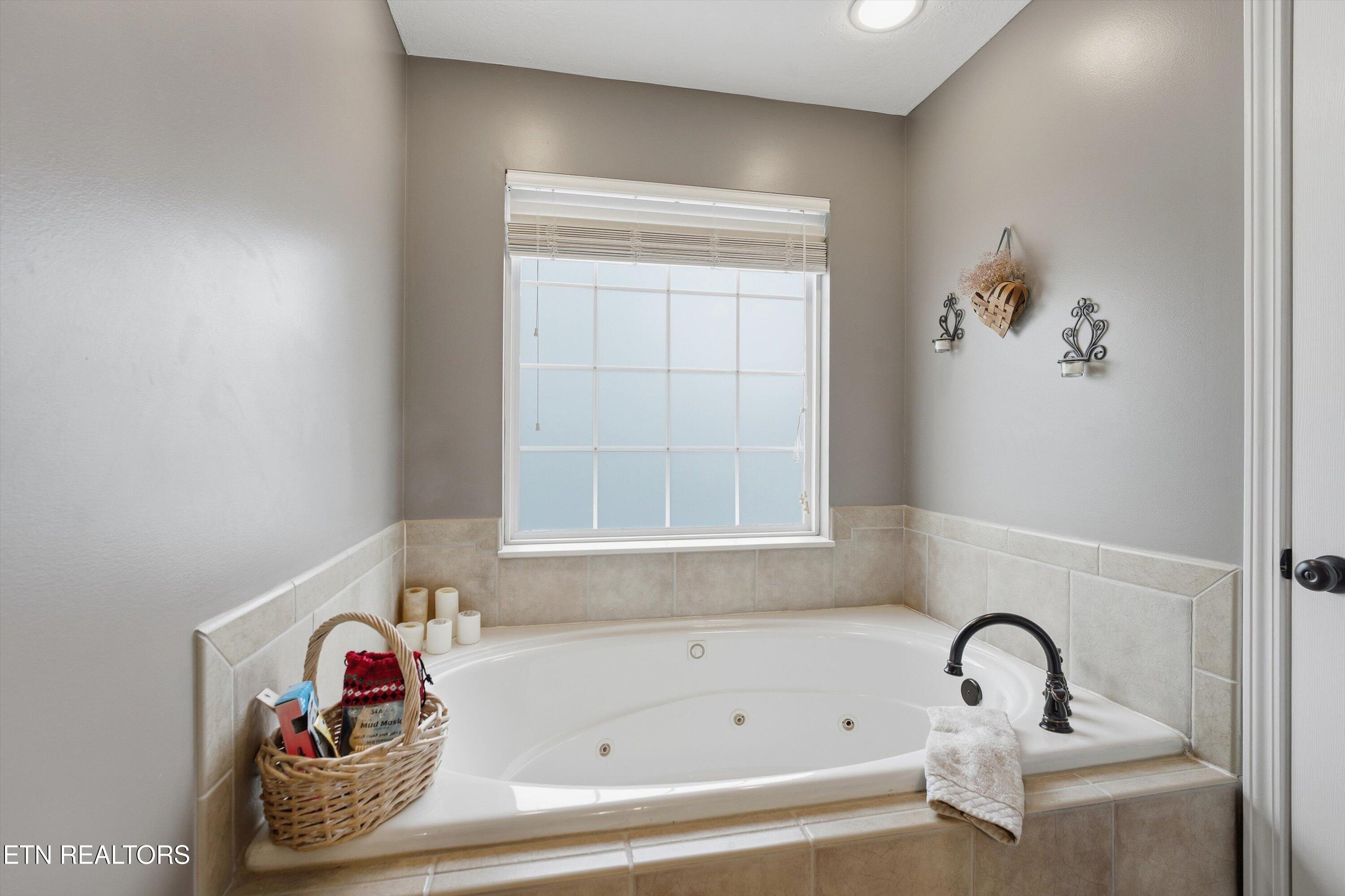 11633 Loblolly Lane Knoxville TN 37934