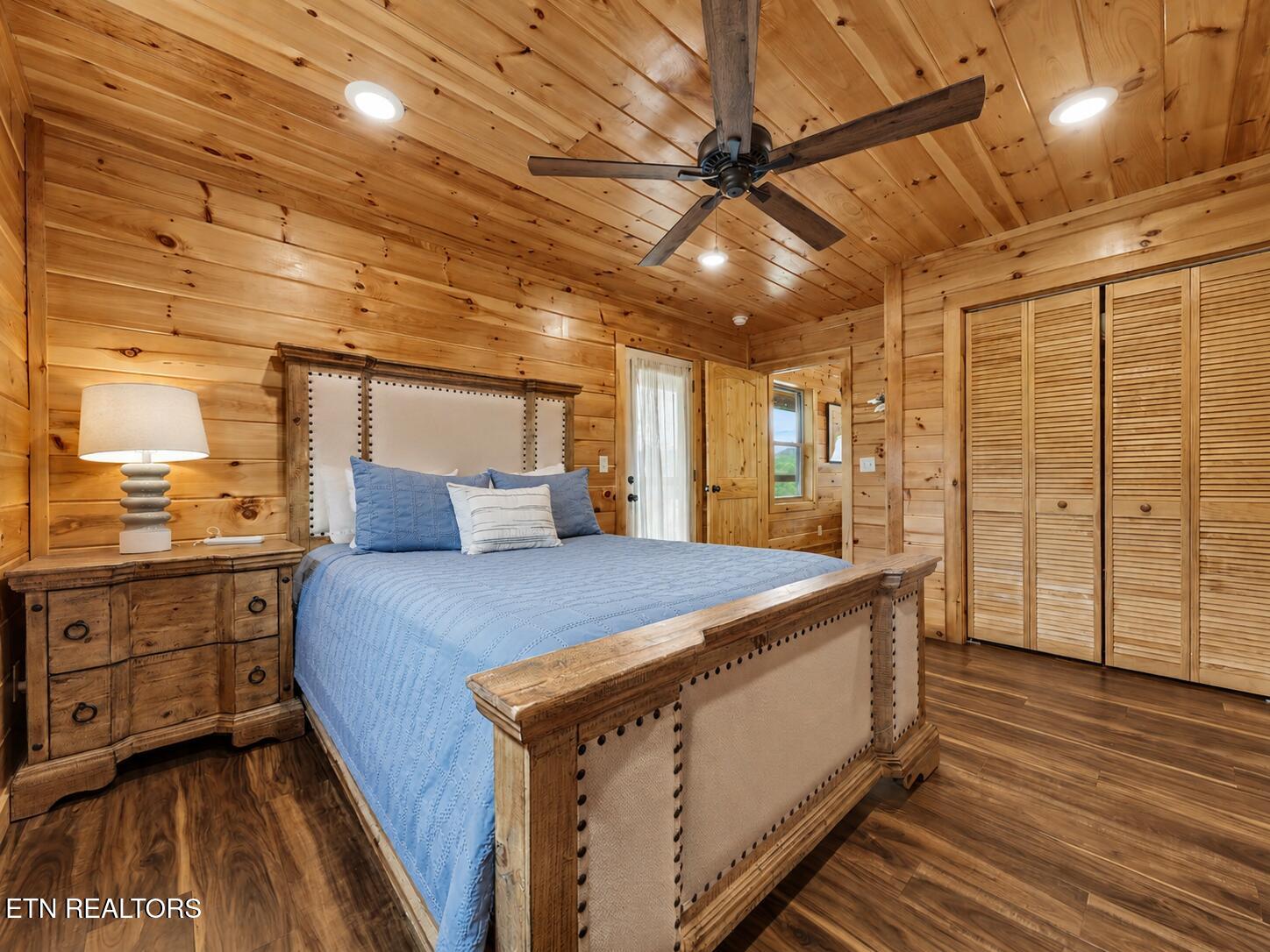 856 Crest View Drive Gatlinburg TN 37738