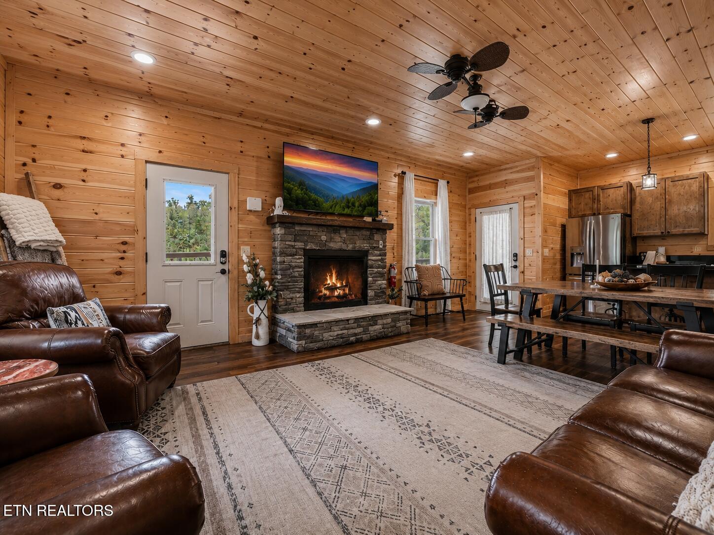 856 Crest View Drive Gatlinburg TN 37738