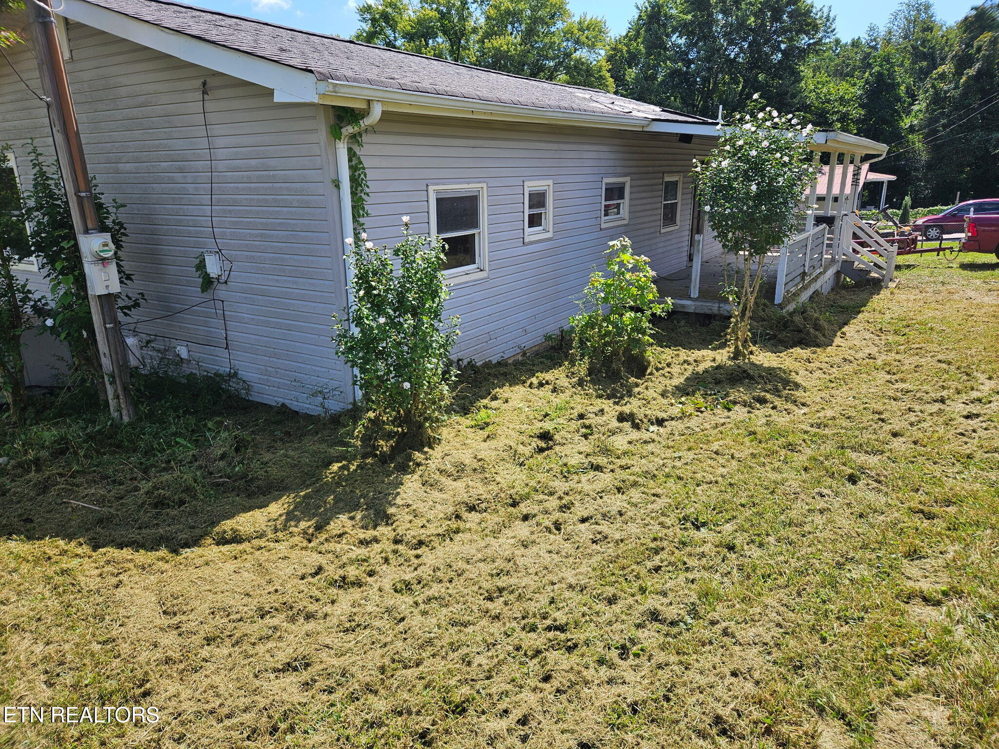 145 Crabtree Lane Caryville TN 37714