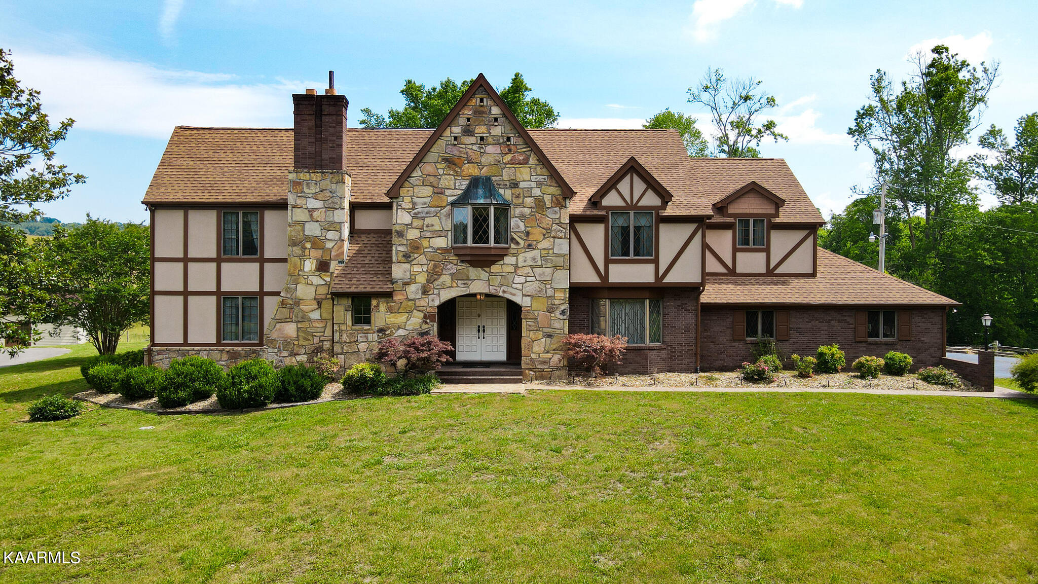 30158 Pond Creek Road Philadelphia TN 37846