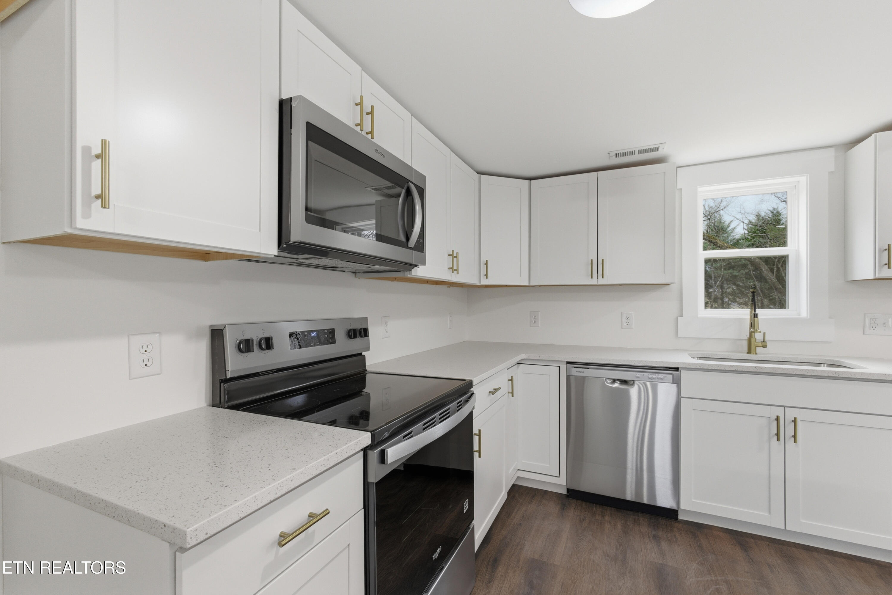 234 Bostie Maire Lane Clinton TN 37716