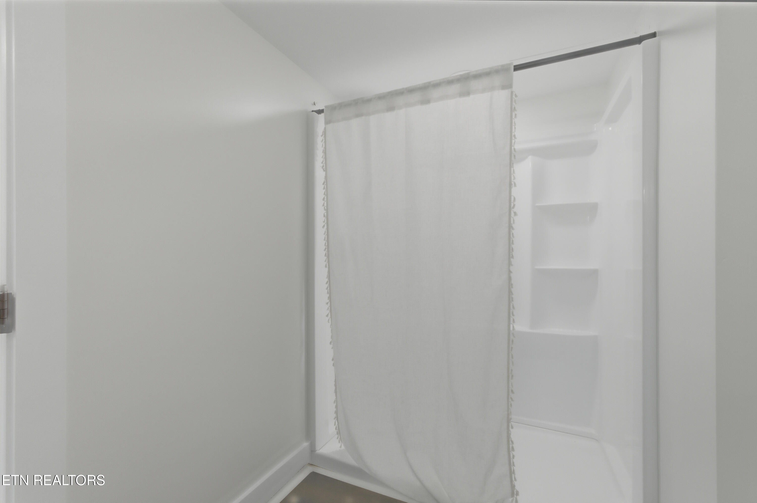 234 Bostie Maire Lane Clinton TN 37716