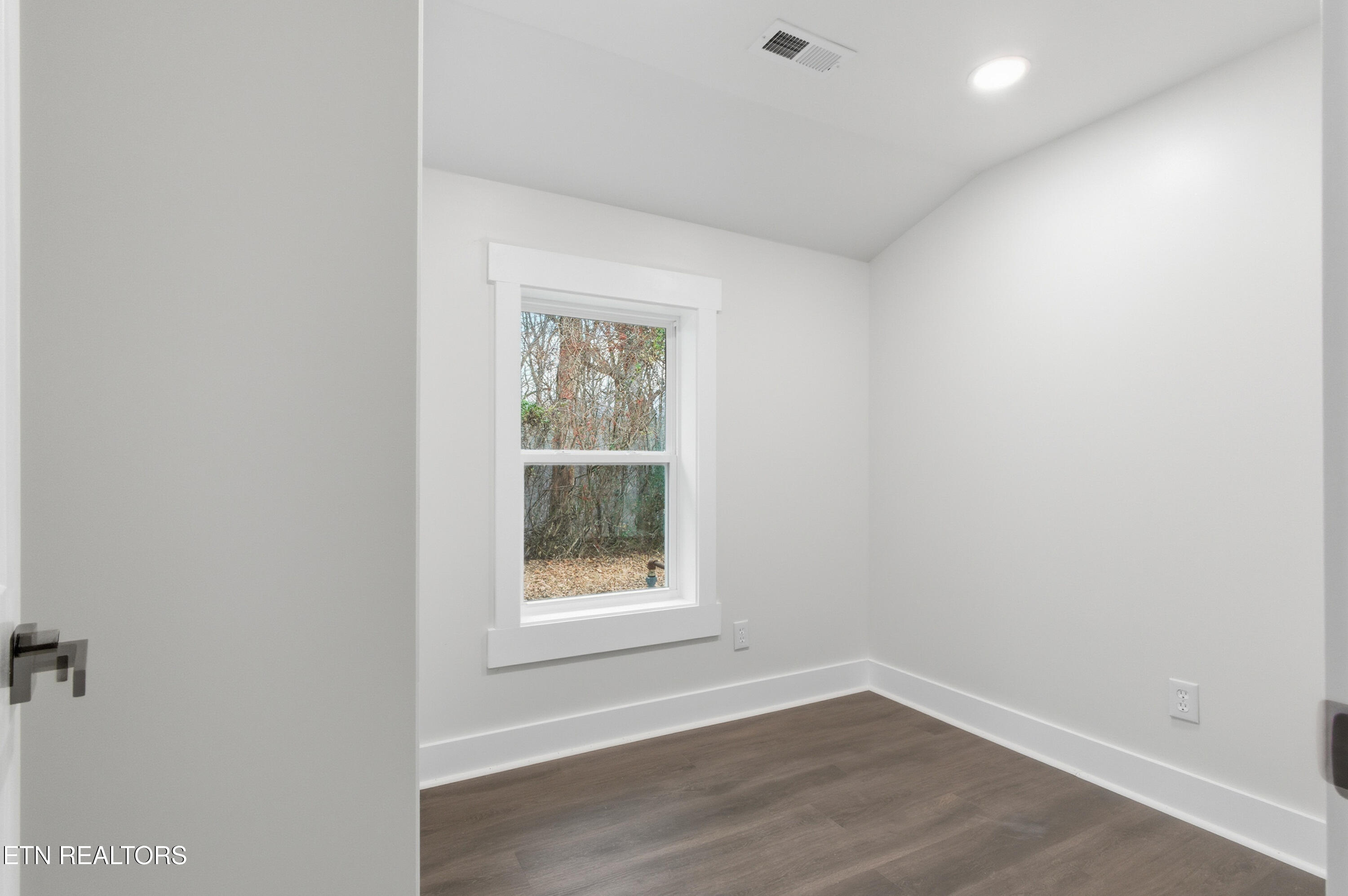 234 Bostie Maire Lane Clinton TN 37716