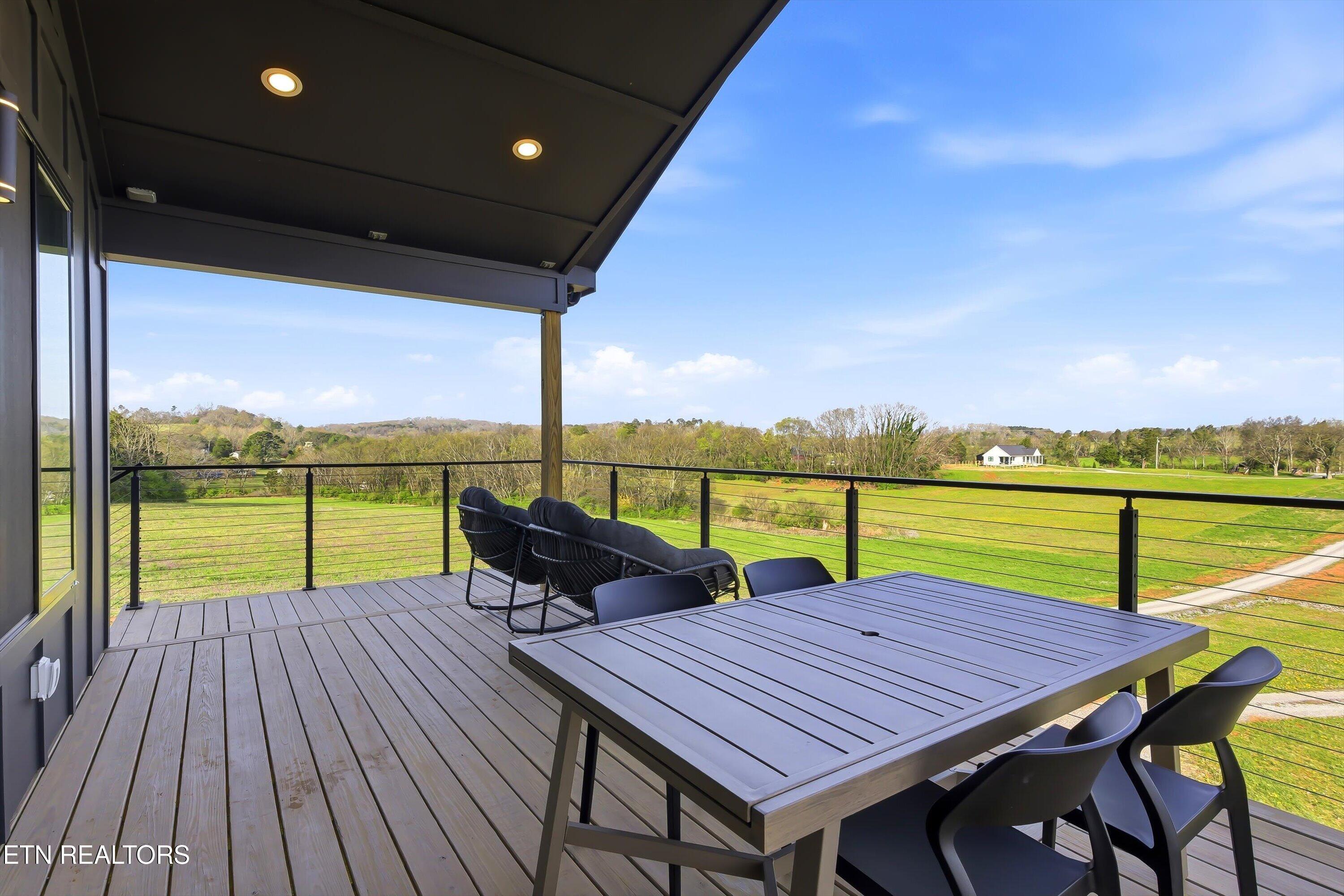12808 Unitia Road Friendsville TN 37737