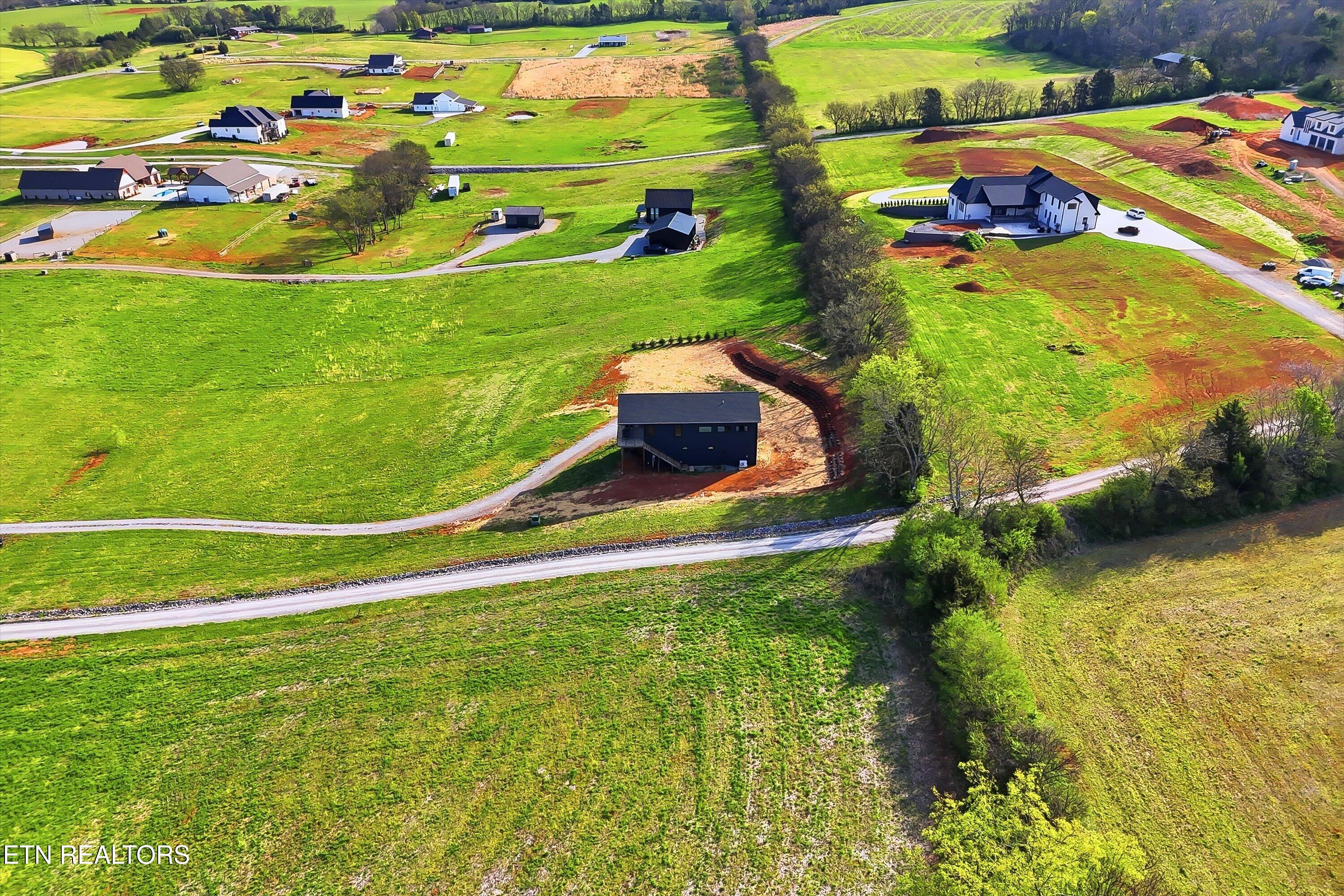 12808 Unitia Road Friendsville TN 37737
