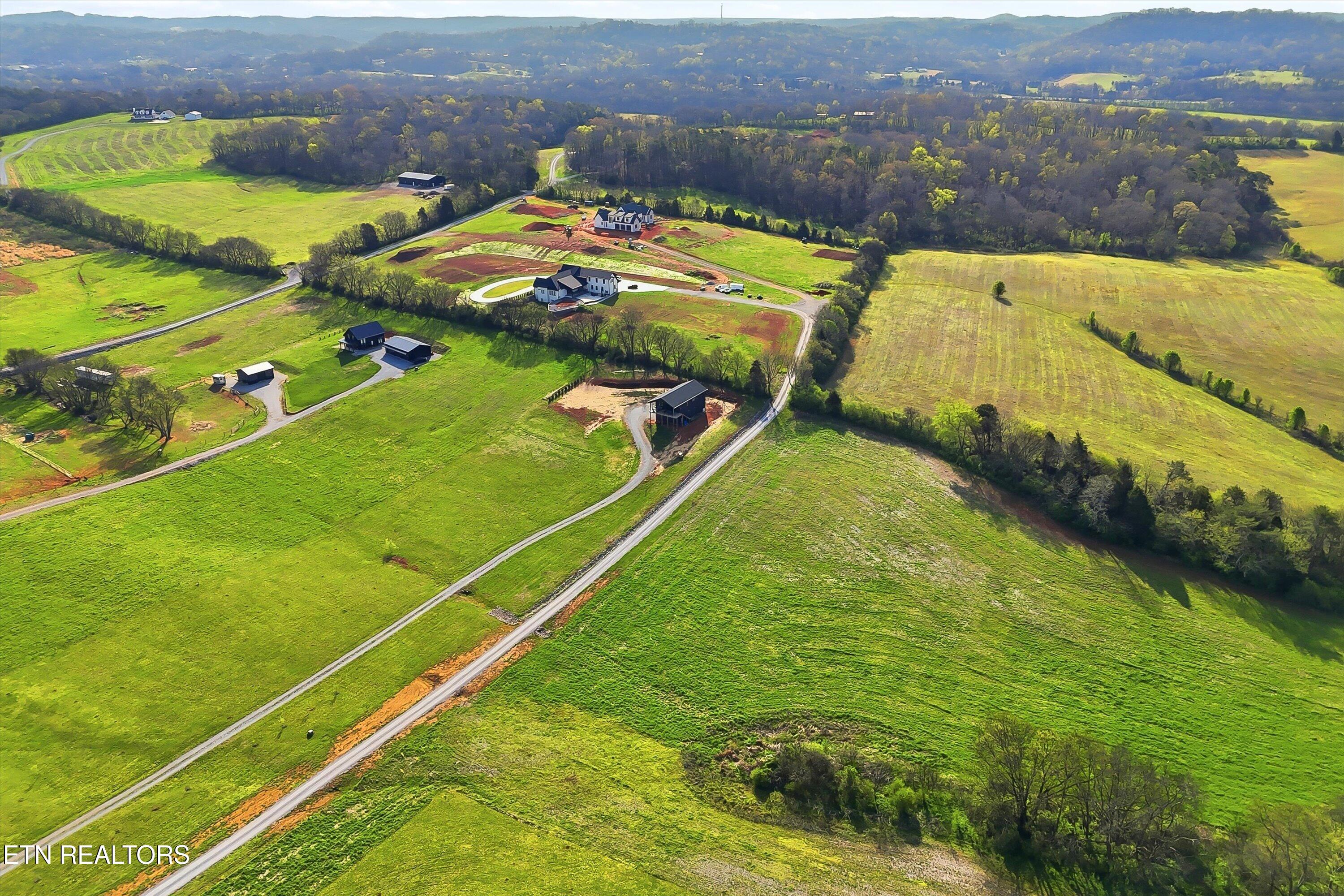 12808 Unitia Road Friendsville TN 37737
