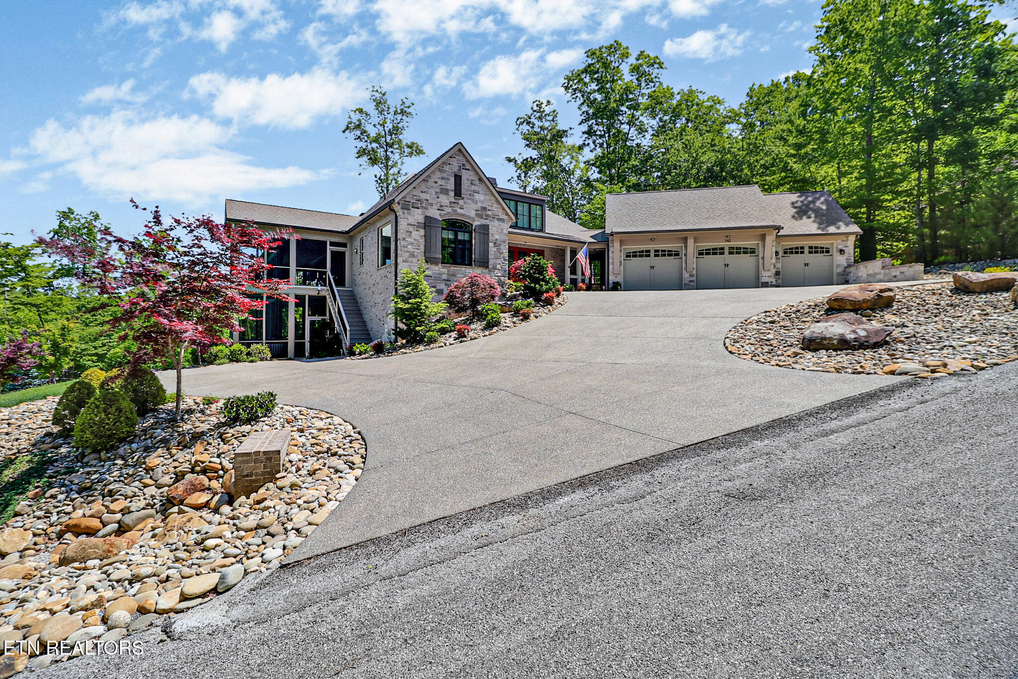 142 Pineridge Loop Crossville TN 38558