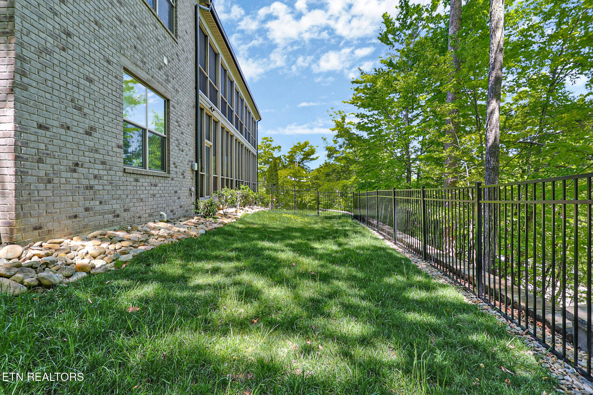 142 Pineridge Loop Crossville TN 38558