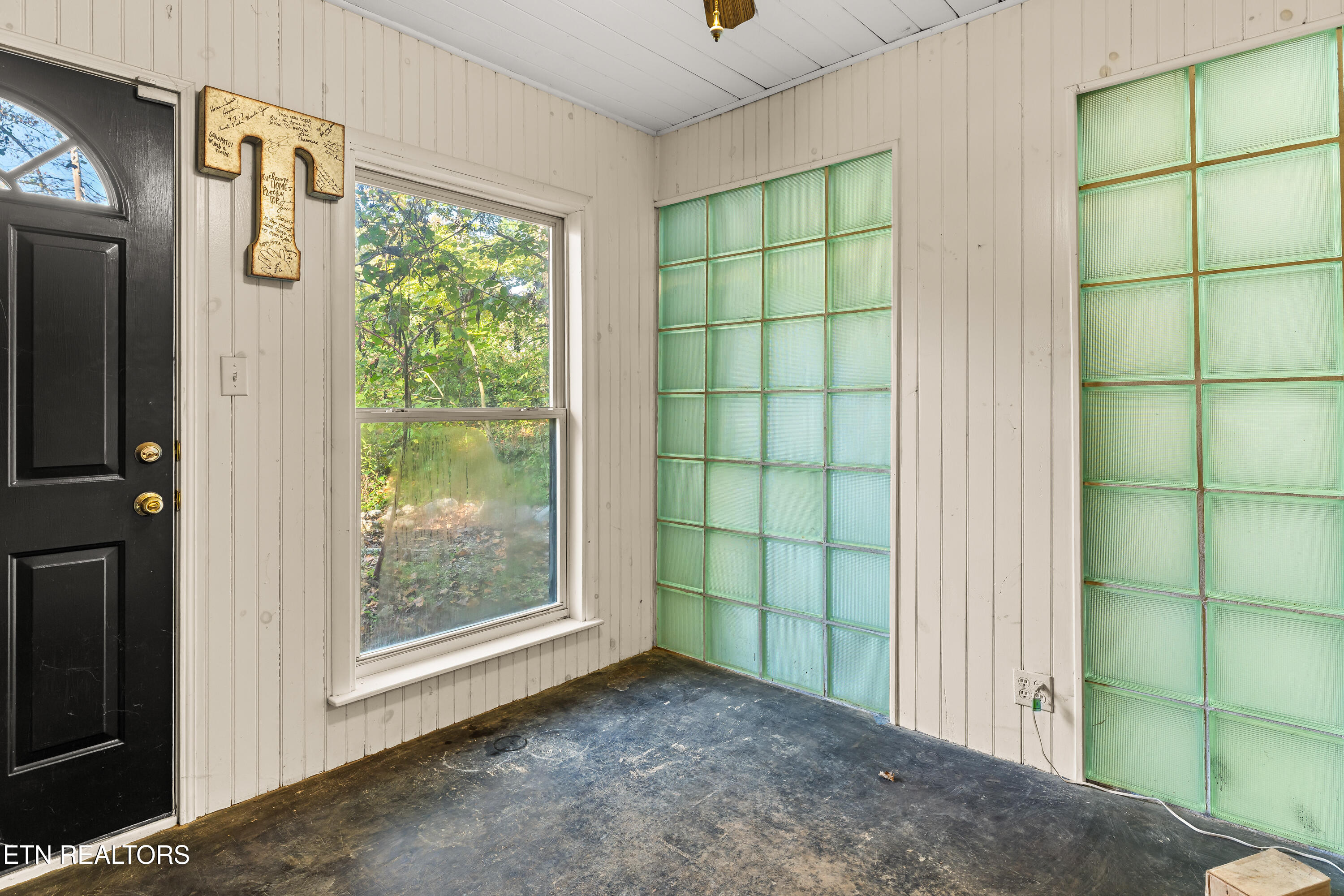 202 Maple Loop Road Knoxville TN 37920