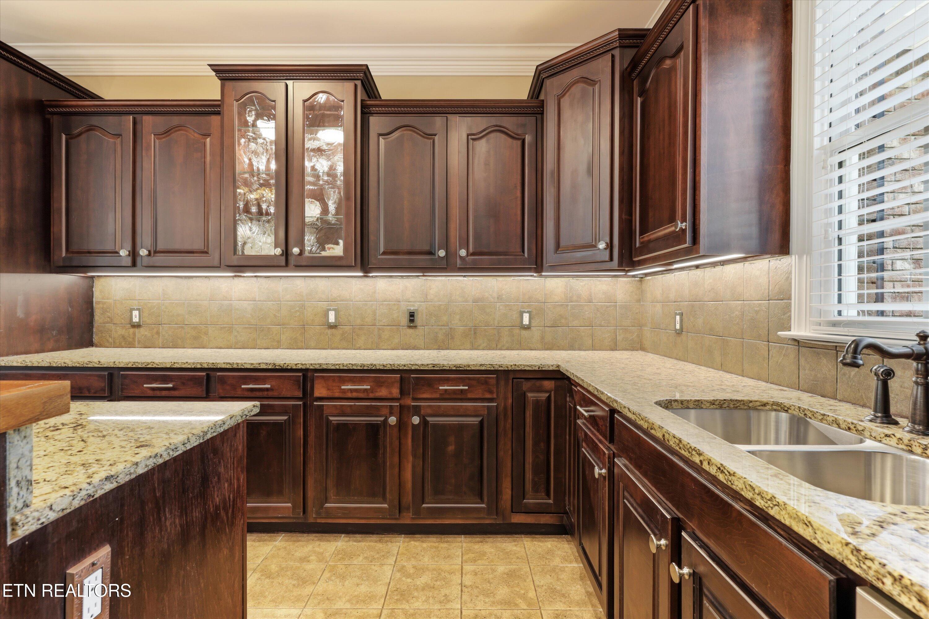 105 Glen Mar Drive Lenoir City TN 37772