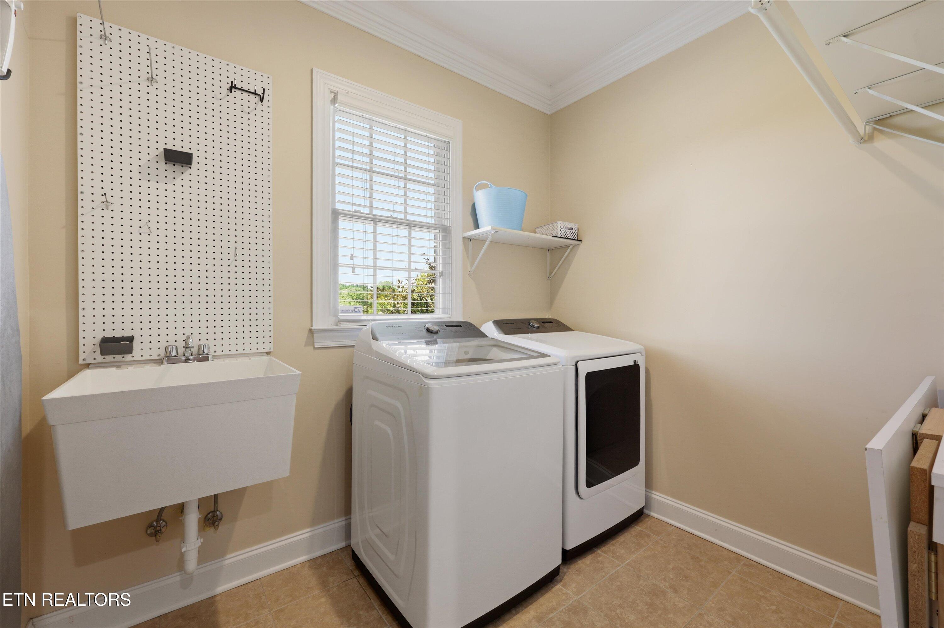 105 Glen Mar Drive Lenoir City TN 37772