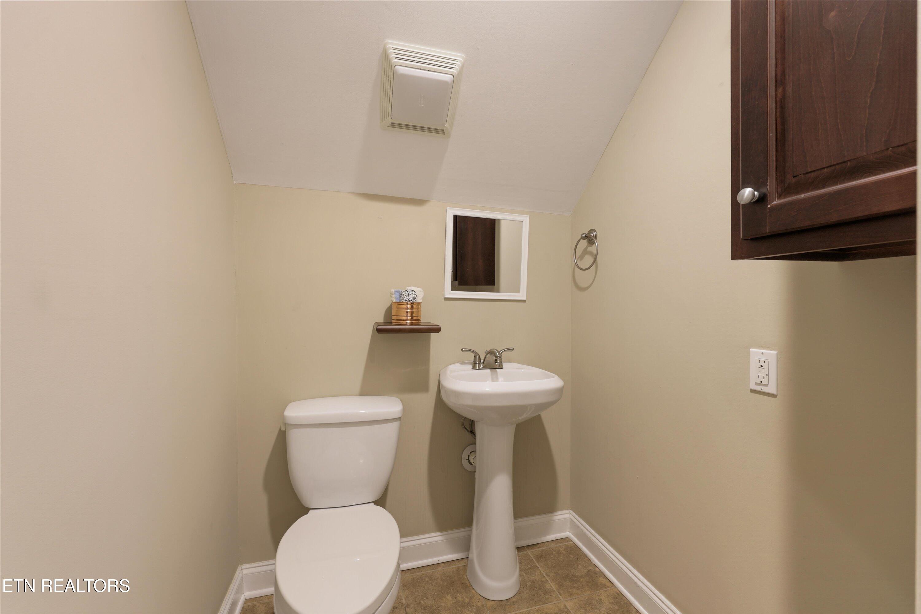 105 Glen Mar Drive Lenoir City TN 37772