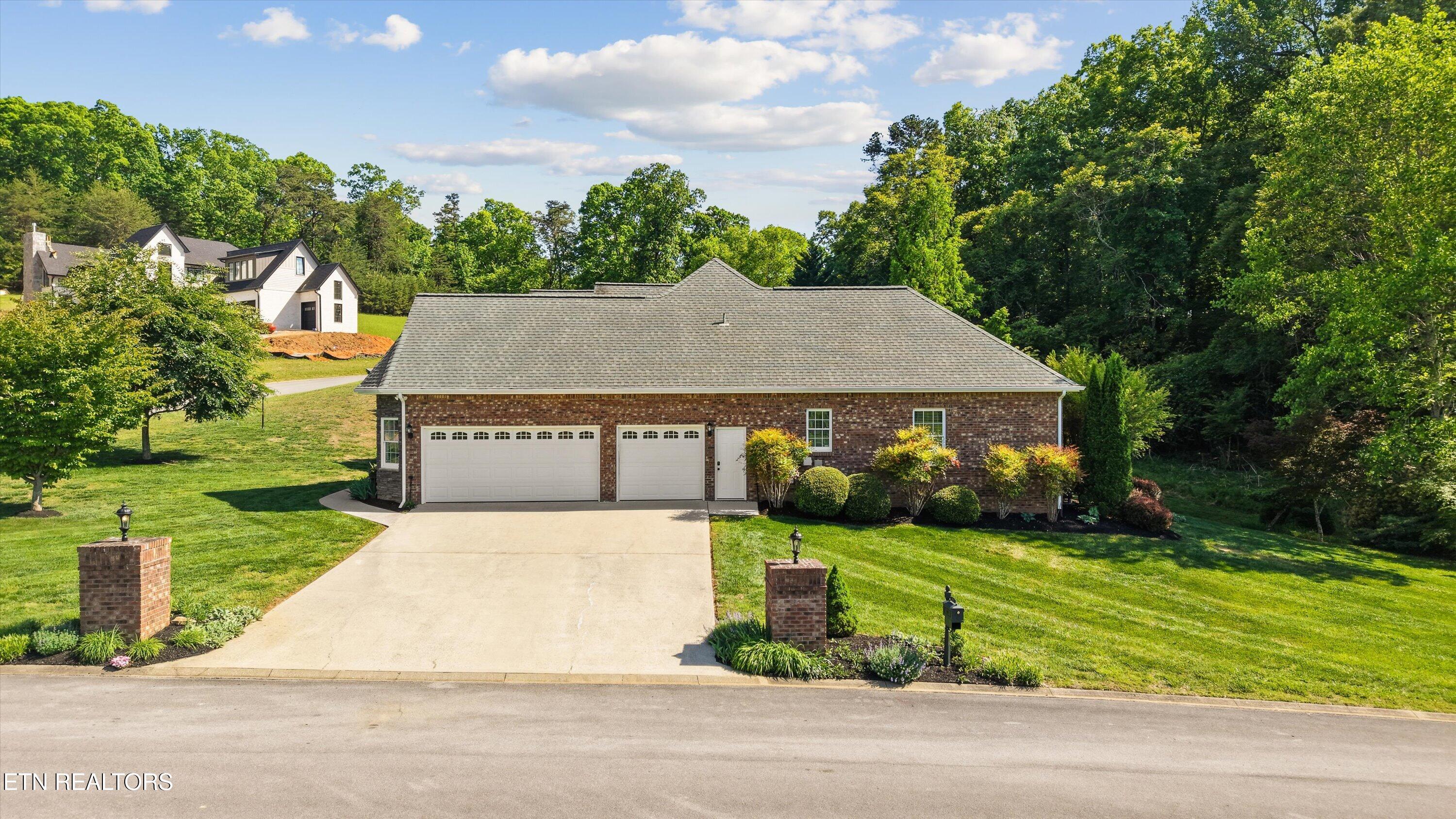 105 Glen Mar Drive Lenoir City TN 37772