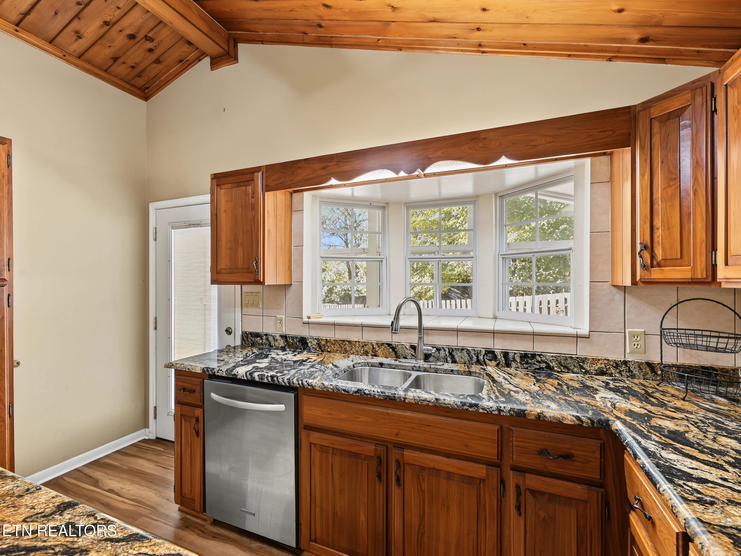 8207 Burchfield Drive Oak Ridge TN 37830
