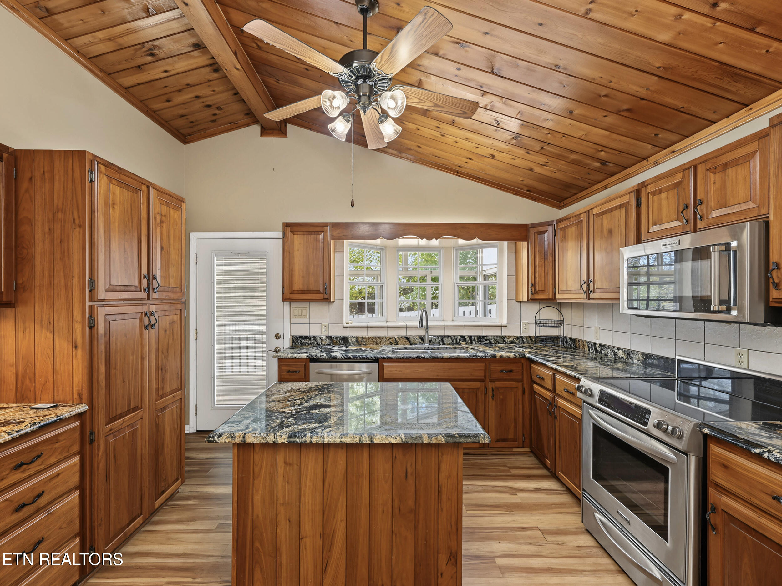 8207 Burchfield Drive Oak Ridge TN 37830